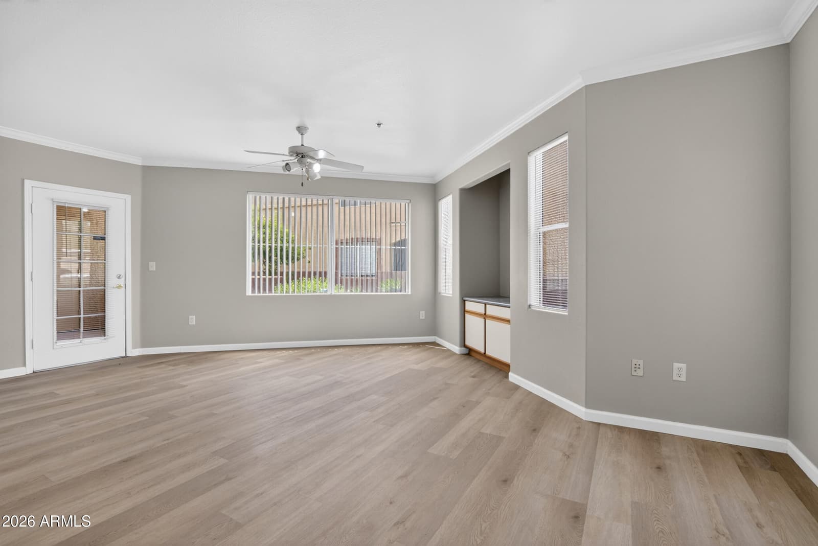 2134 E BROADWAY Road 1042, Tempe, AZ 85282 — photo 5 of 33