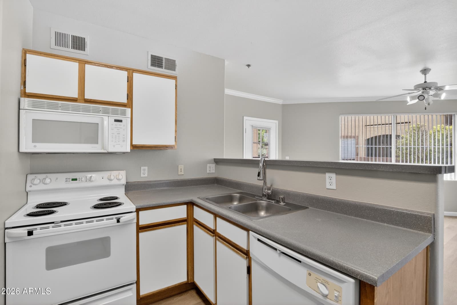 2134 E BROADWAY Road 1042, Tempe, AZ 85282 — photo 12 of 33