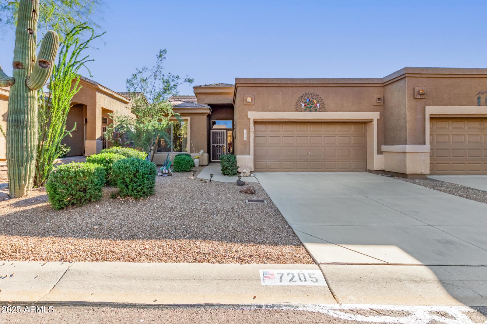7205 E PALO BREA Drive, Gold Canyon, AZ 85118 — photo 2 of 34