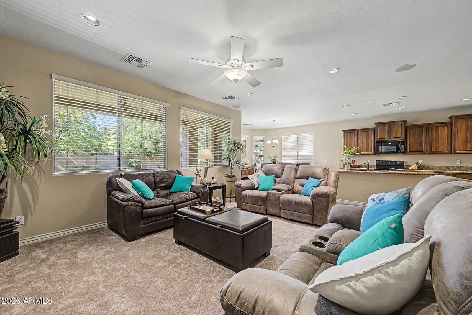 3334 E GRAND CANYON Drive, Chandler, AZ 85249 — photo 19 of 62