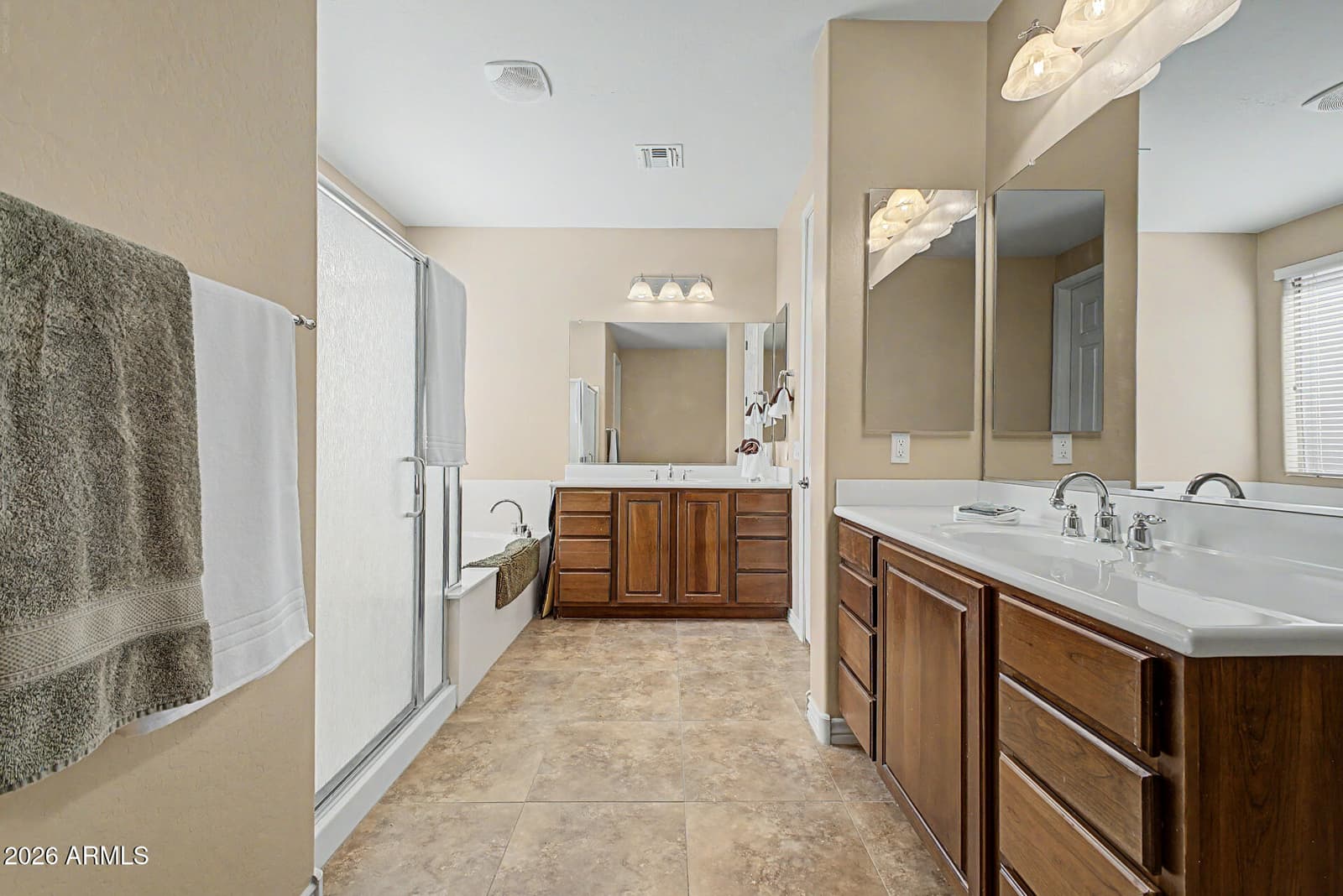 3334 E GRAND CANYON Drive, Chandler, AZ 85249 — photo 34 of 62