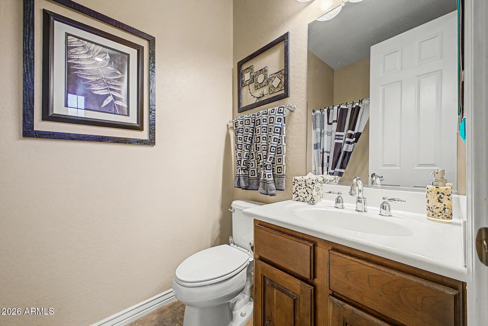 3334 E GRAND CANYON Drive, Chandler, AZ 85249 — photo 46 of 62