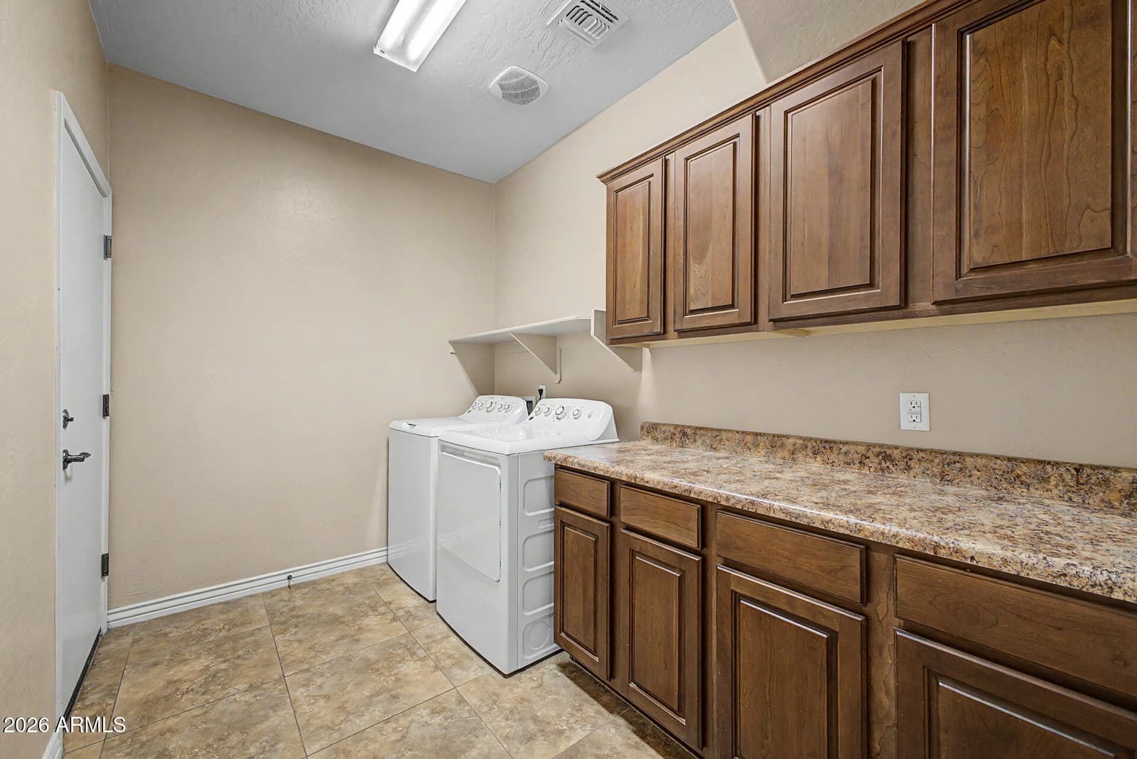 3334 E GRAND CANYON Drive, Chandler, AZ 85249 — photo 48 of 62
