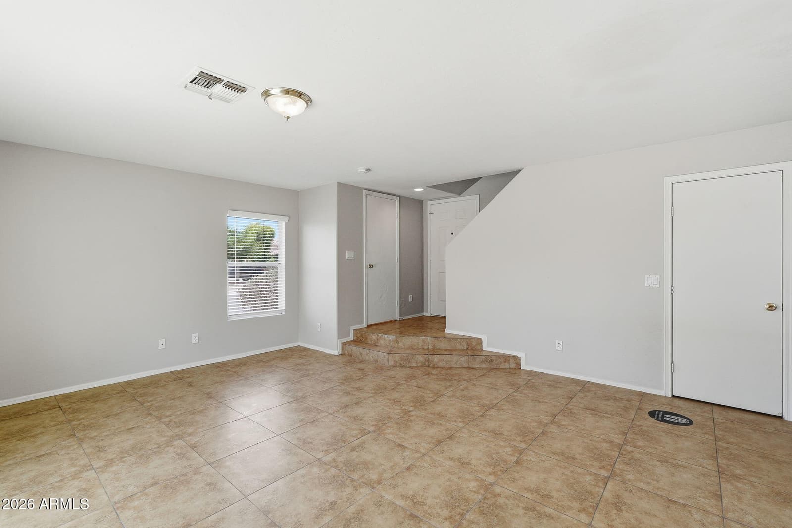 11239 W ROMA Avenue, Phoenix, AZ 85037 — photo 4 of 36