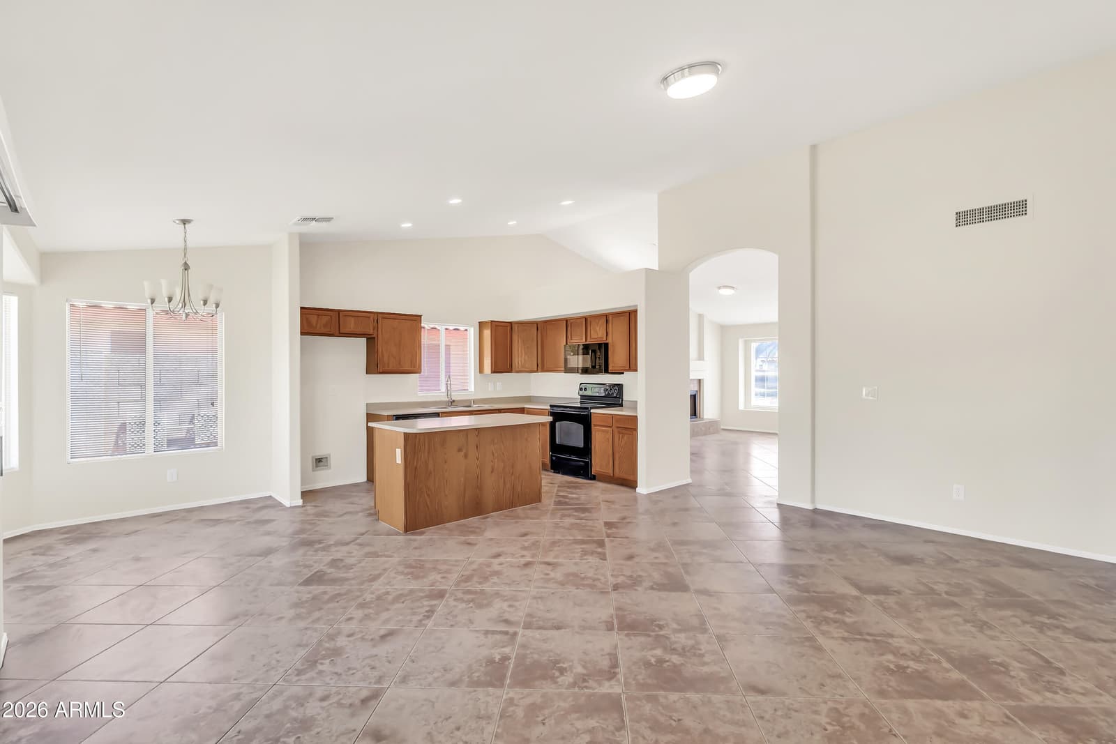 5910 W COMMONWEALTH Avenue, Chandler, AZ 85226 — photo 9 of 45
