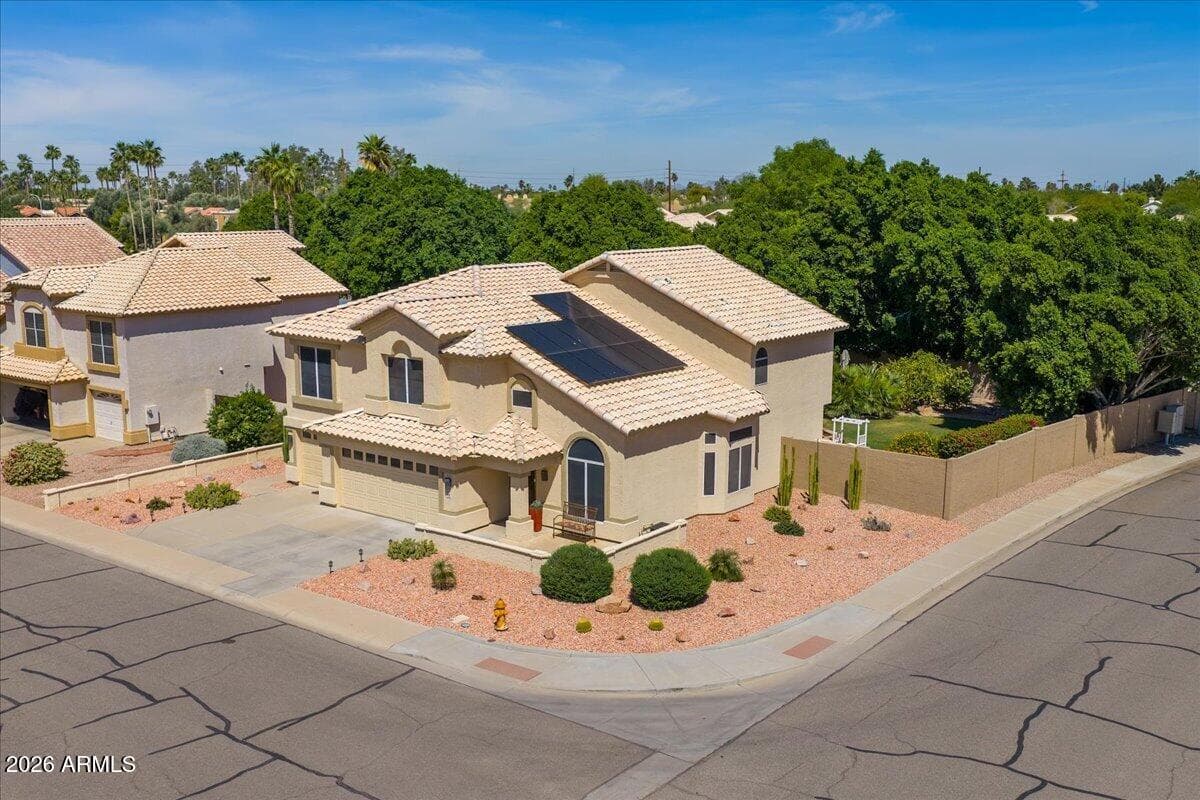 1054 E GOLDEN Court, Chandler, AZ 85225 — photo 19 of 53