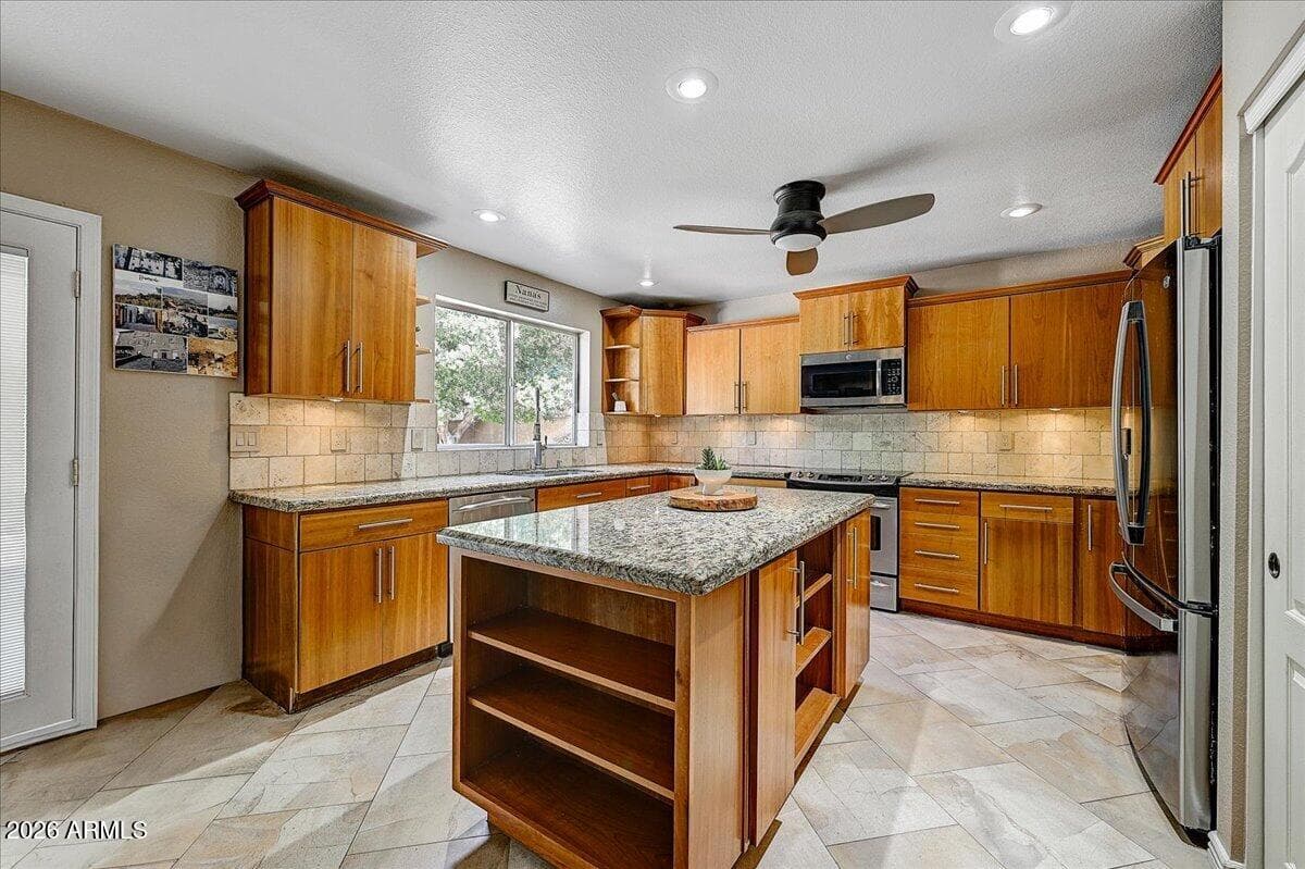 1054 E GOLDEN Court, Chandler, AZ 85225 — photo 24 of 53