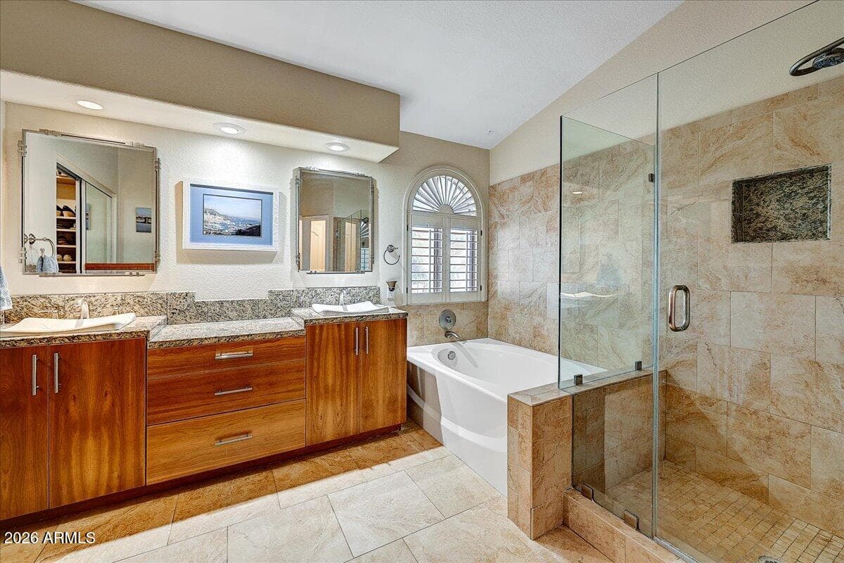 1054 E GOLDEN Court, Chandler, AZ 85225 — photo 30 of 53
