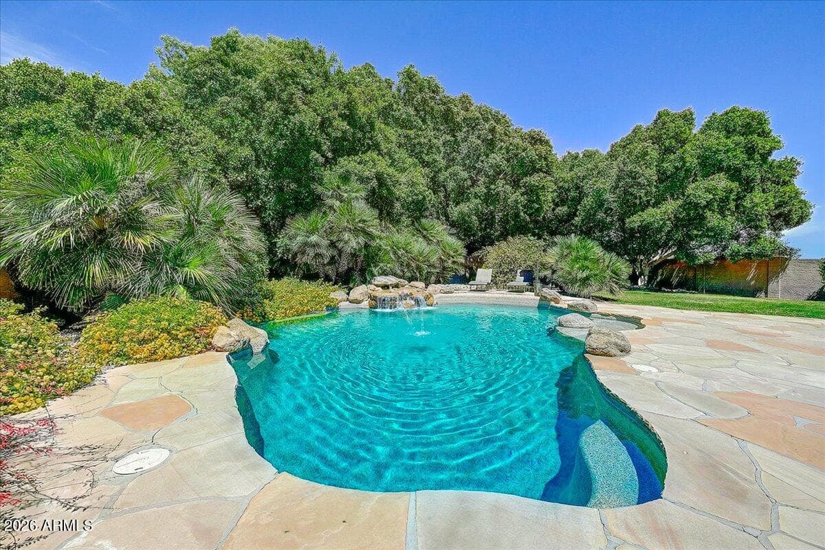 1054 E GOLDEN Court, Chandler, AZ 85225 — photo 40 of 53