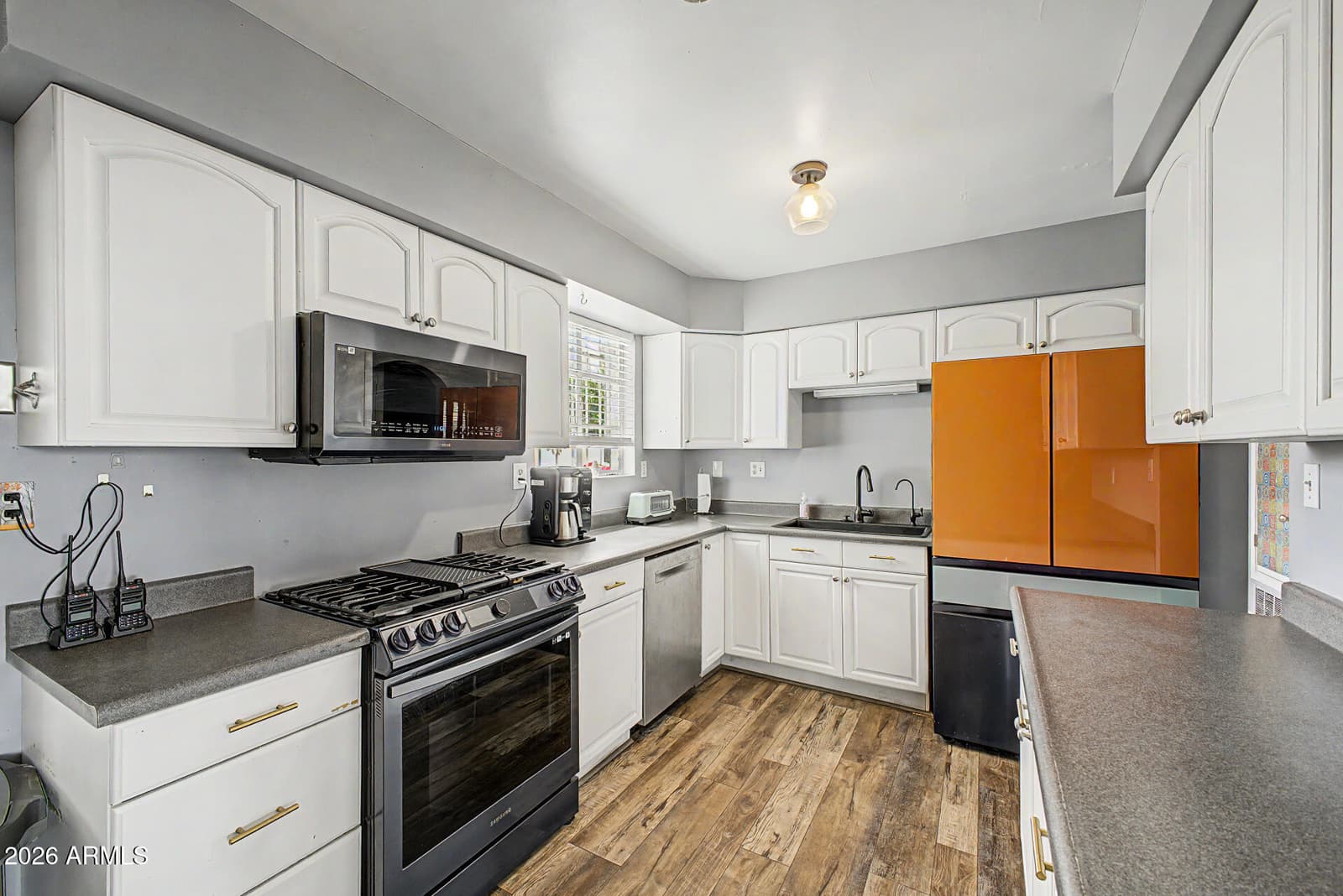 2037 W State Avenue, Phoenix, AZ 85021 — photo 3 of 27