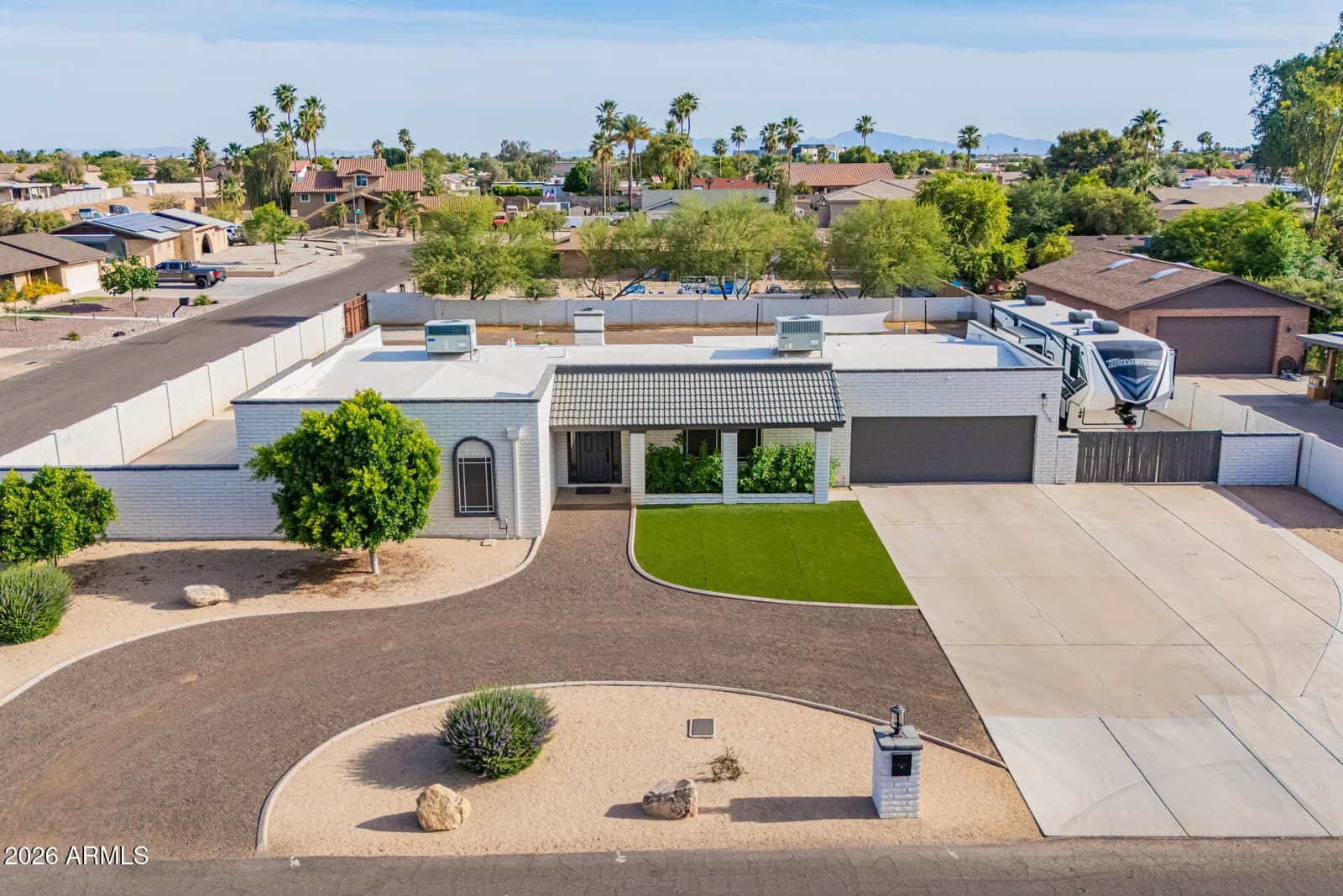 7115 W JOHN CABOT Road, Glendale, AZ 85308 — photo 2 of 29