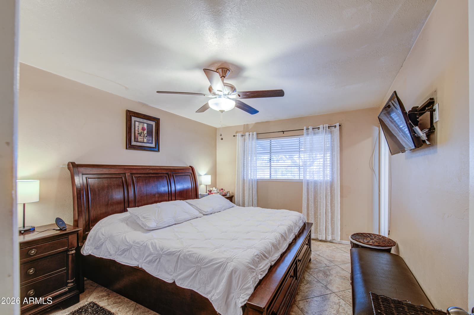 3428 W TUCKEY Lane, Phoenix, AZ 85017 — photo 7 of 16
