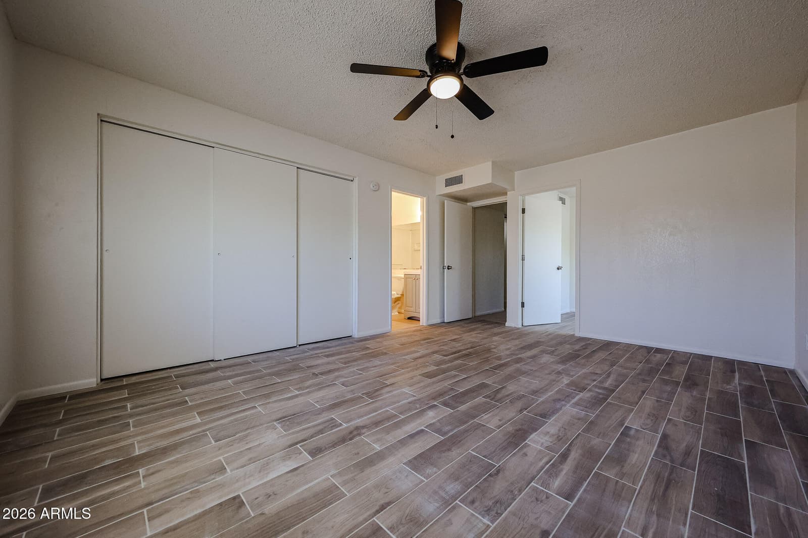 7056 W TAYLOR Street, Phoenix, AZ 85043 — photo 9 of 30