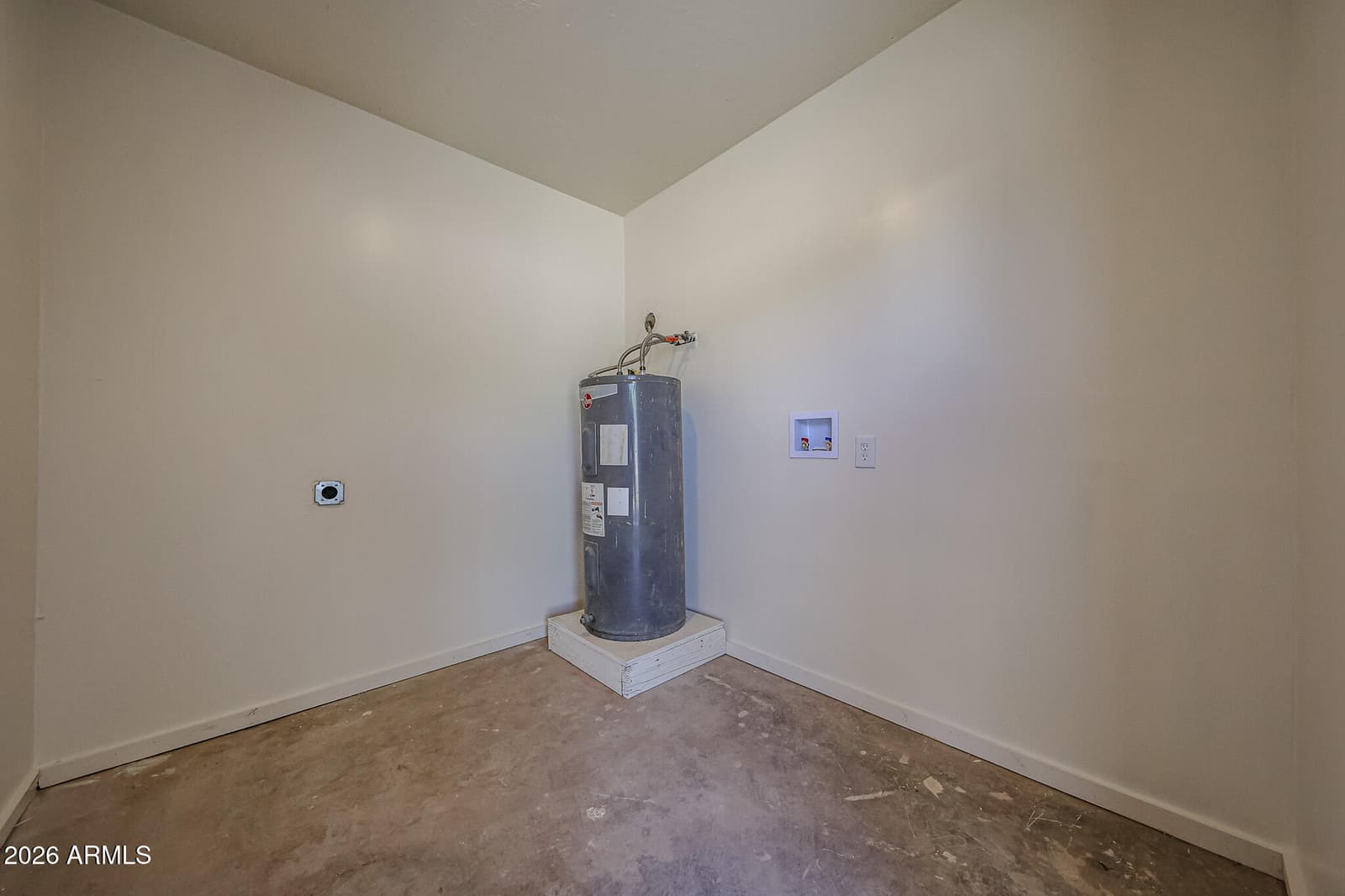 7056 W TAYLOR Street, Phoenix, AZ 85043 — photo 14 of 30