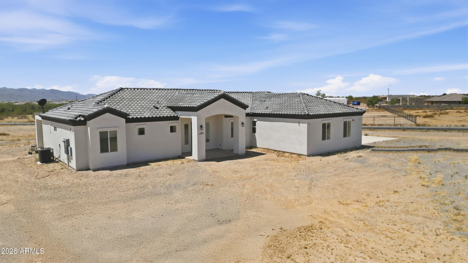 17587 W Dale Lane, Surprise, AZ 85387 — photo 4 of 40