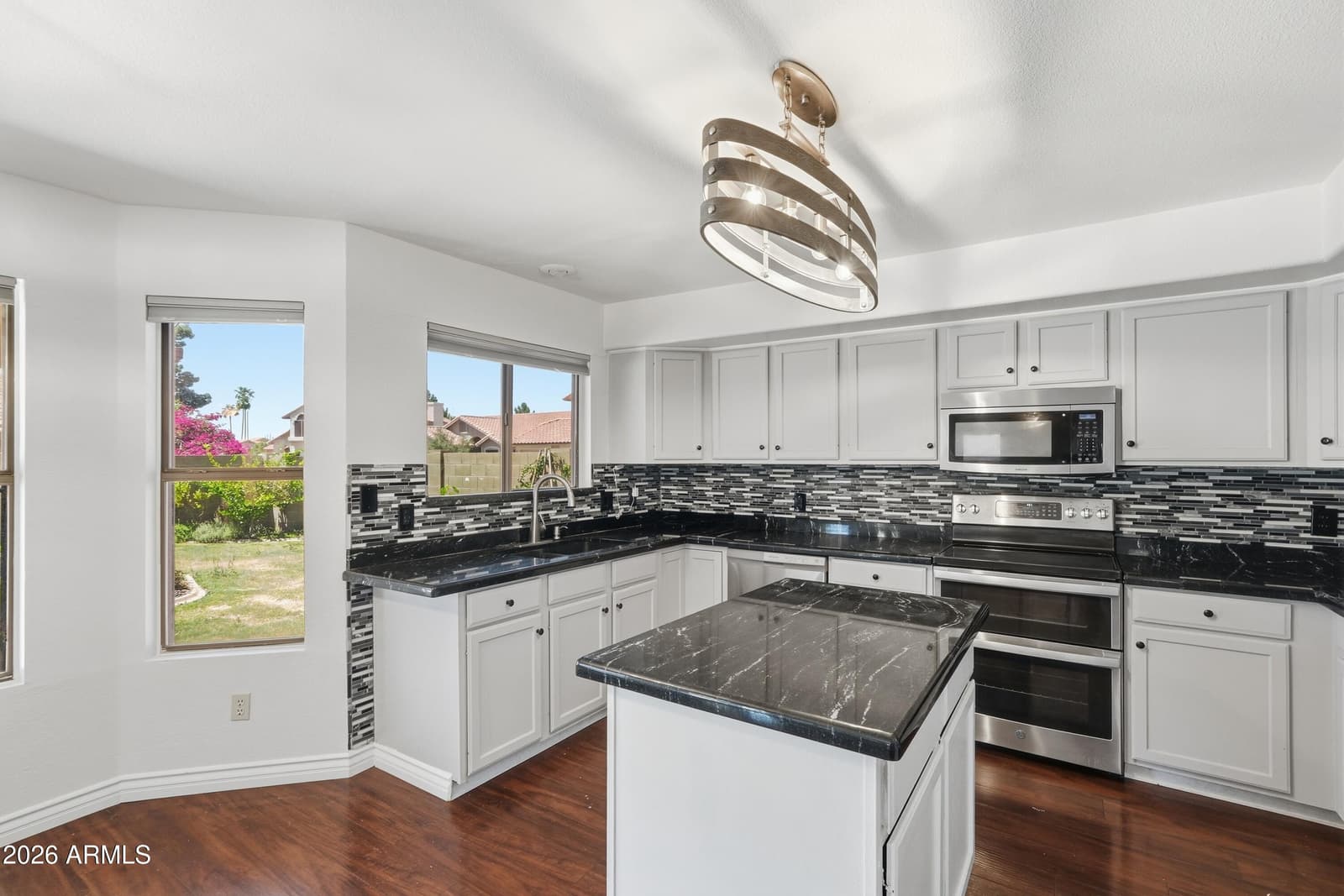19034 N 74TH Avenue, Glendale, AZ 85308 — photo 9 of 23