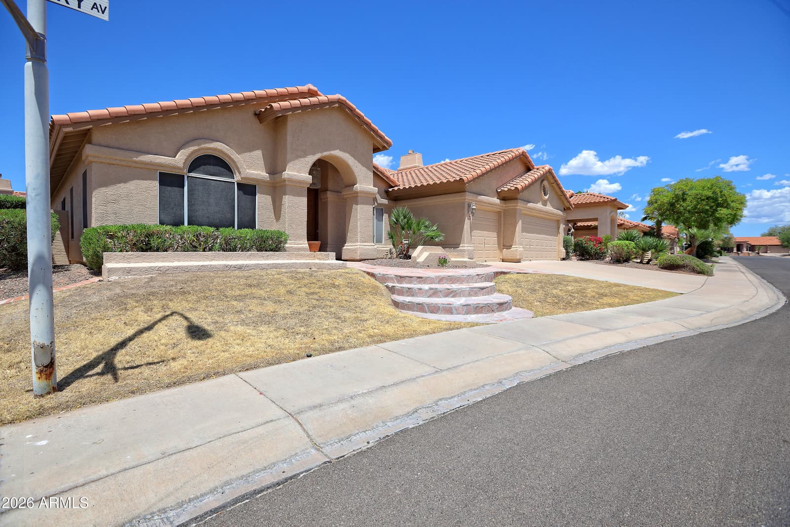 2542 E MOUNTAIN SKY Avenue, Phoenix, AZ 85048 — photo 8 of 76