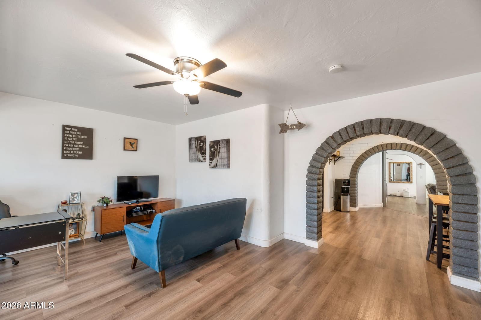 1505 E Willetta Street, Phoenix, AZ 85006 — photo 4 of 32