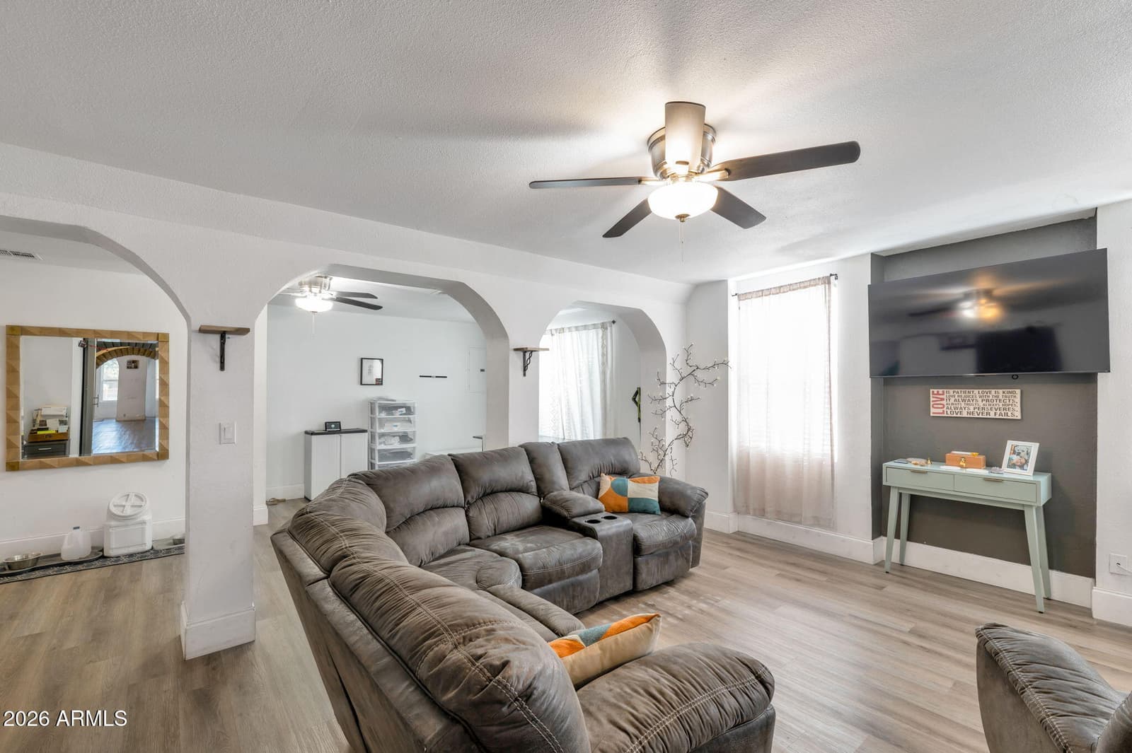 1505 E Willetta Street, Phoenix, AZ 85006 — photo 9 of 32