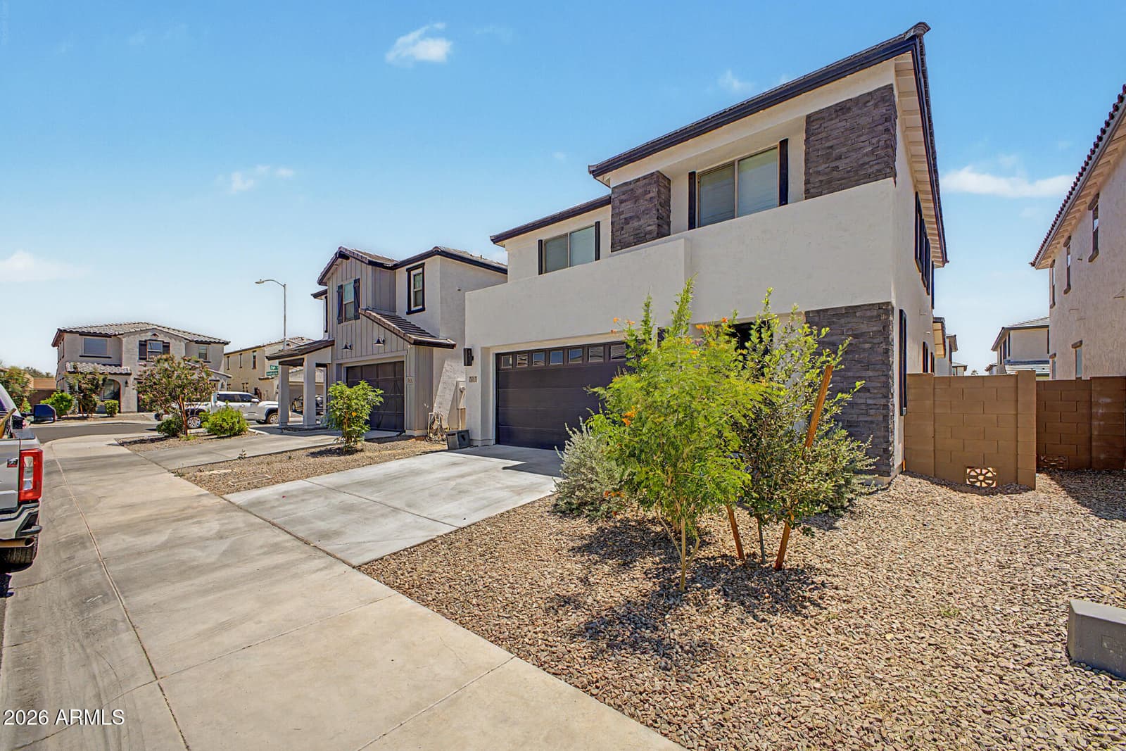 7417 W NORTHVIEW Avenue, Glendale, AZ 85303 — photo 3 of 32