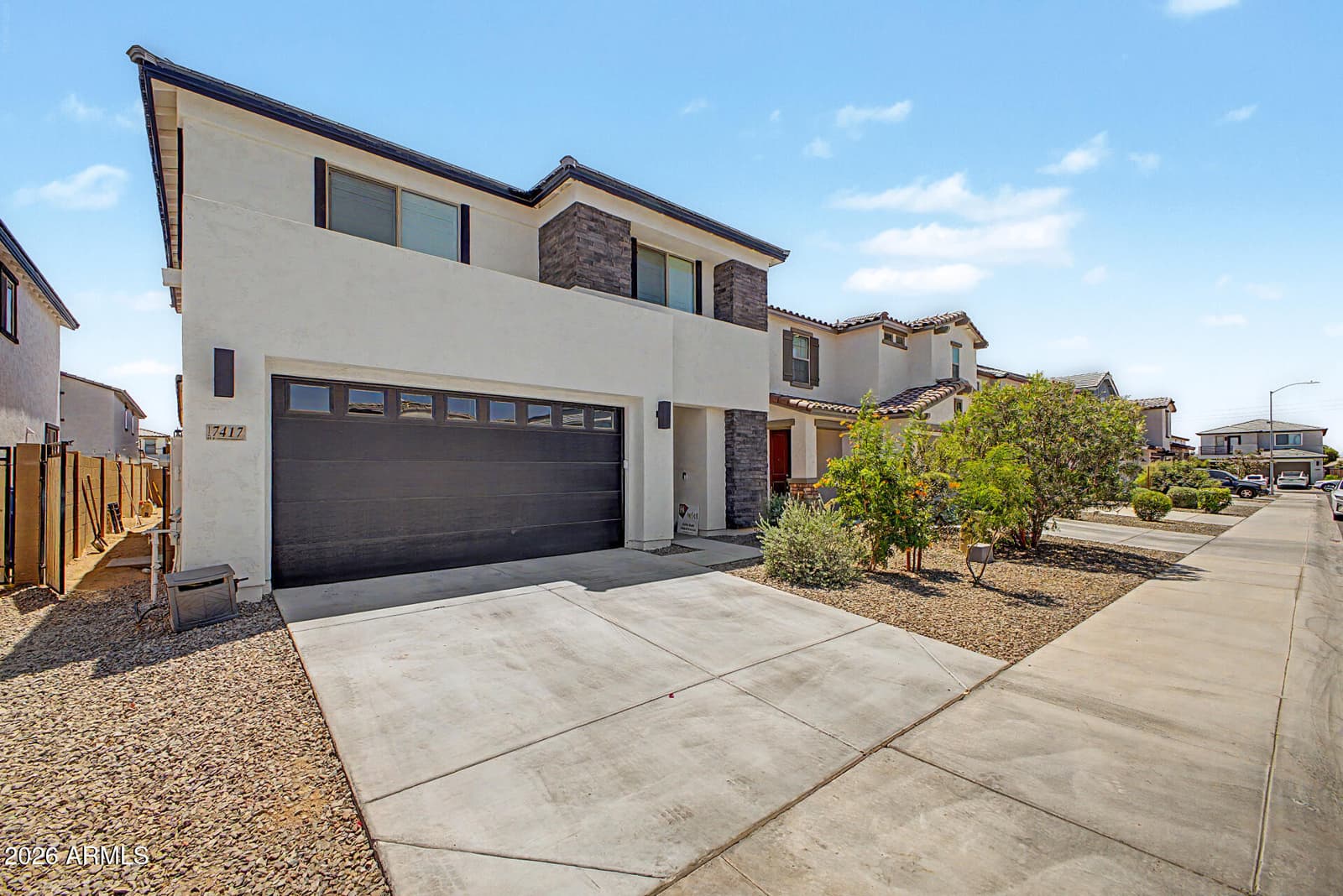 7417 W NORTHVIEW Avenue, Glendale, AZ 85303 — photo 5 of 32