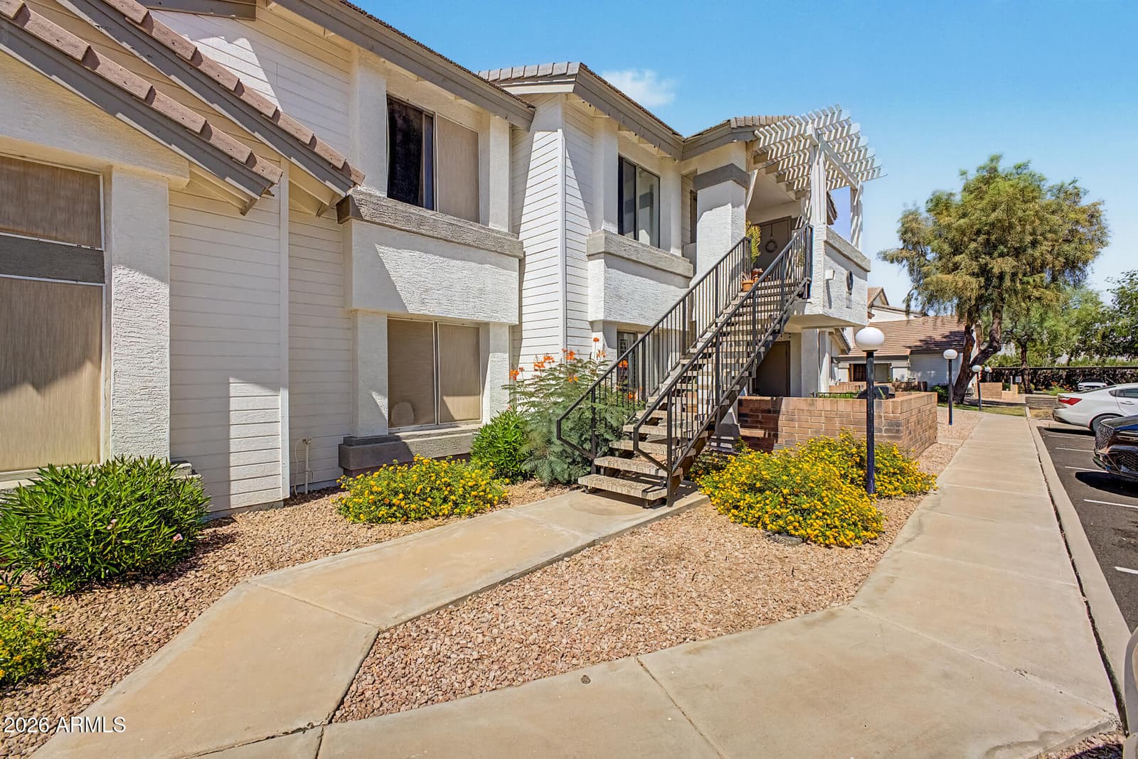 2201 N Comanche Drive 2098, Chandler, AZ 85224 — photo 1 of 31