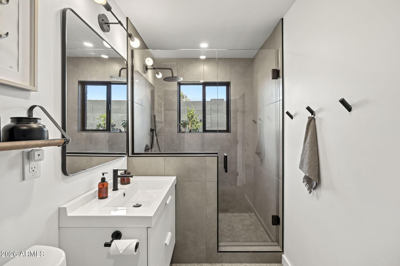 8124 E GRANADA Road, Scottsdale, AZ 85257 — photo 40 of 64