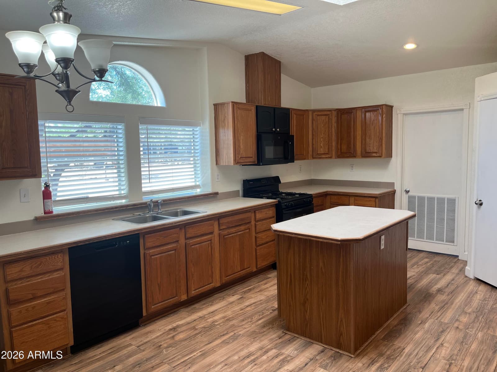 19107 W Catalina Drive, Litchfield Park, AZ 85340 — photo 4 of 29