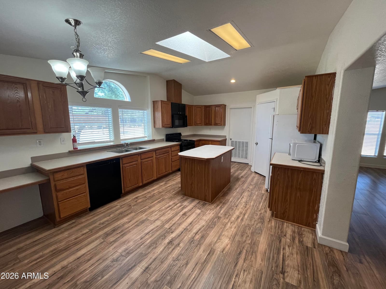19107 W Catalina Drive, Litchfield Park, AZ 85340 — photo 5 of 29