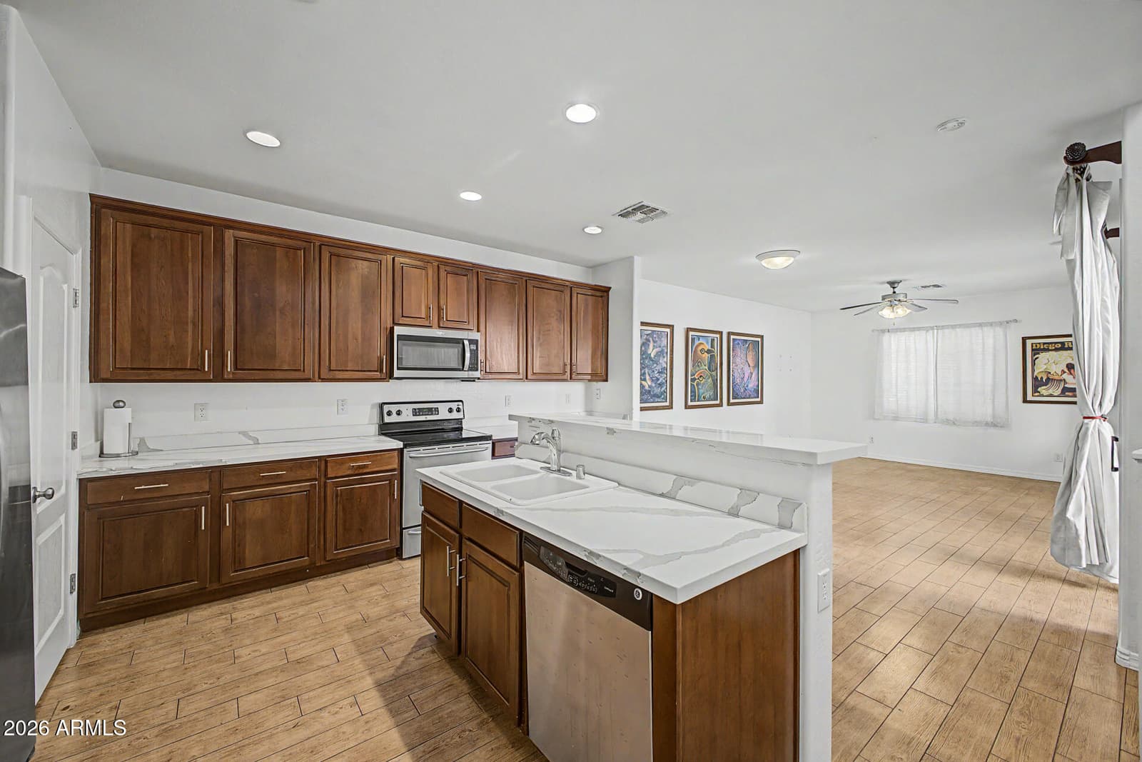 7735 W EATON Road, Phoenix, AZ 85035 — photo 5 of 83