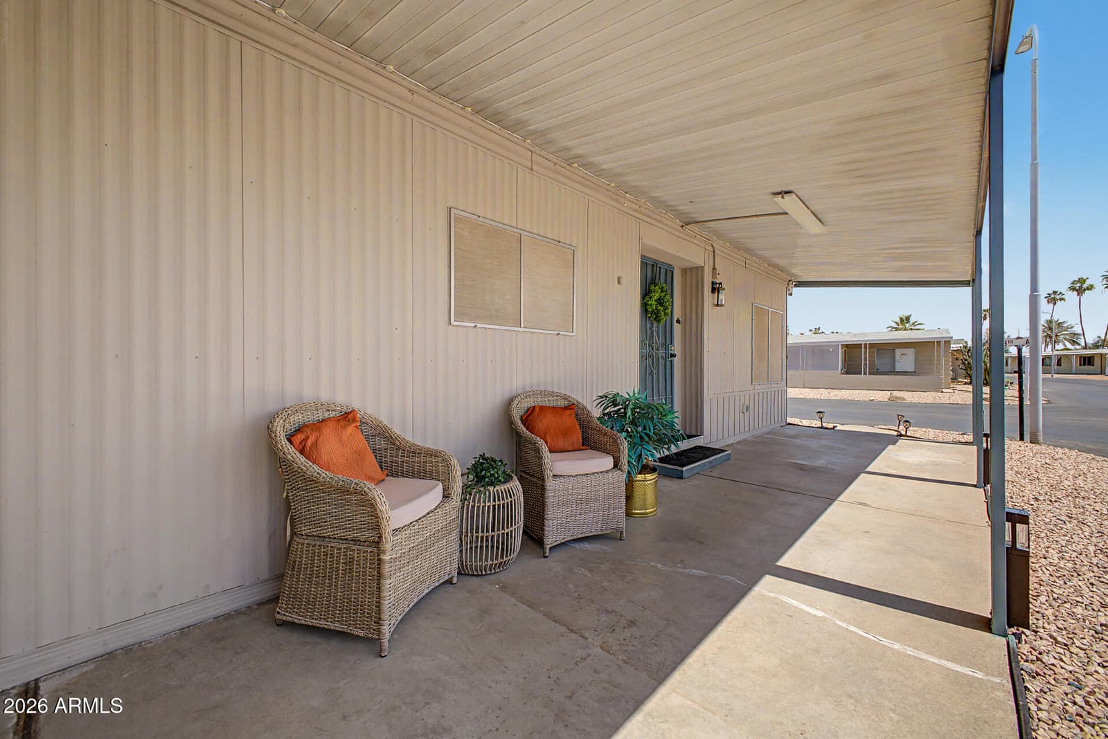 630 N 68th Avenue, Phoenix, AZ 85043 — photo 3 of 36