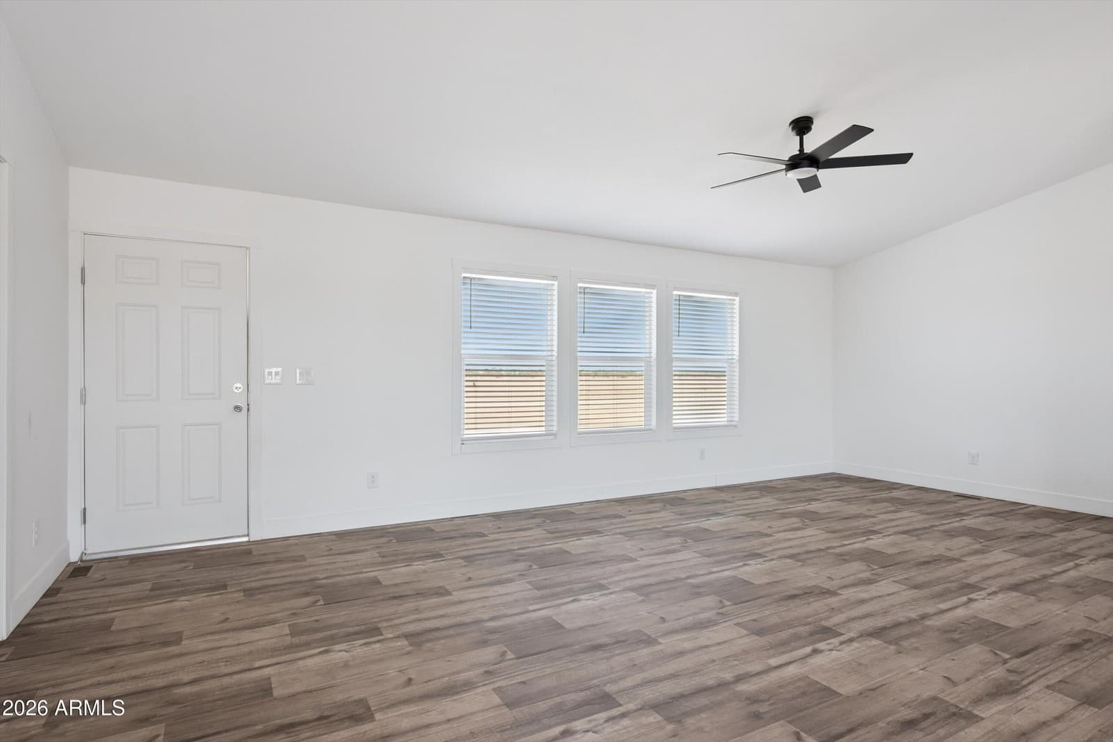 11027 W COPPER KETTLE Drive, Casa Grande, AZ 85193 — photo 5 of 37
