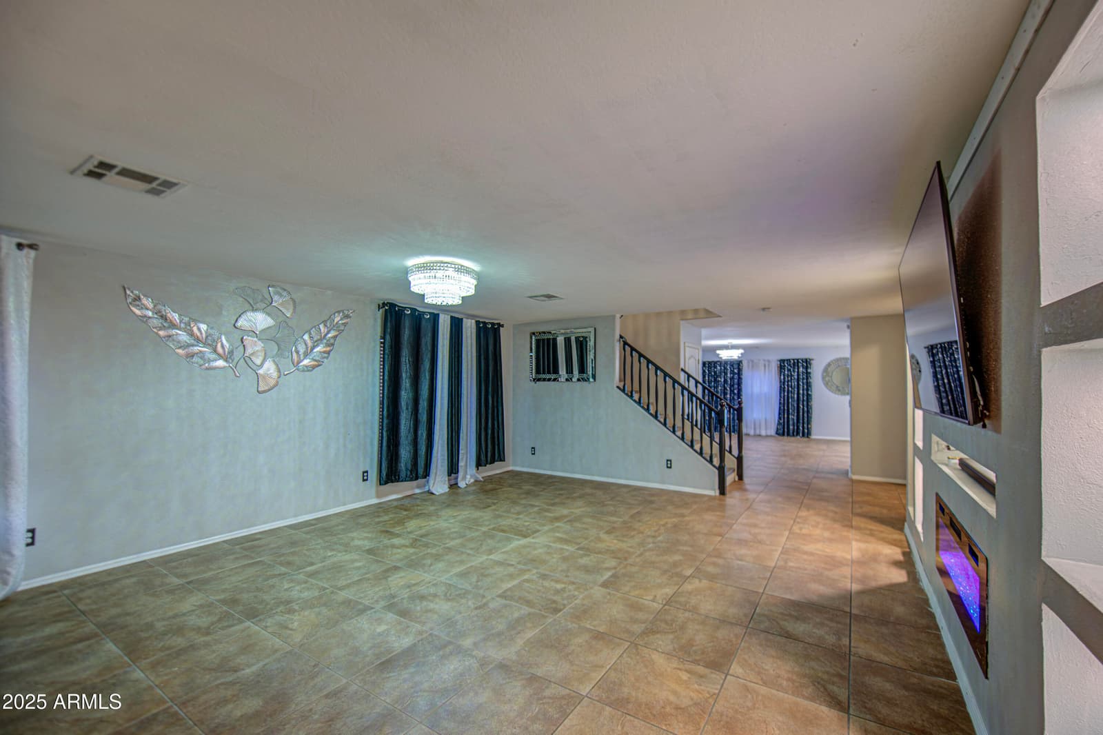 10817 W PIERSON Street, Phoenix, AZ 85037 — photo 3 of 21