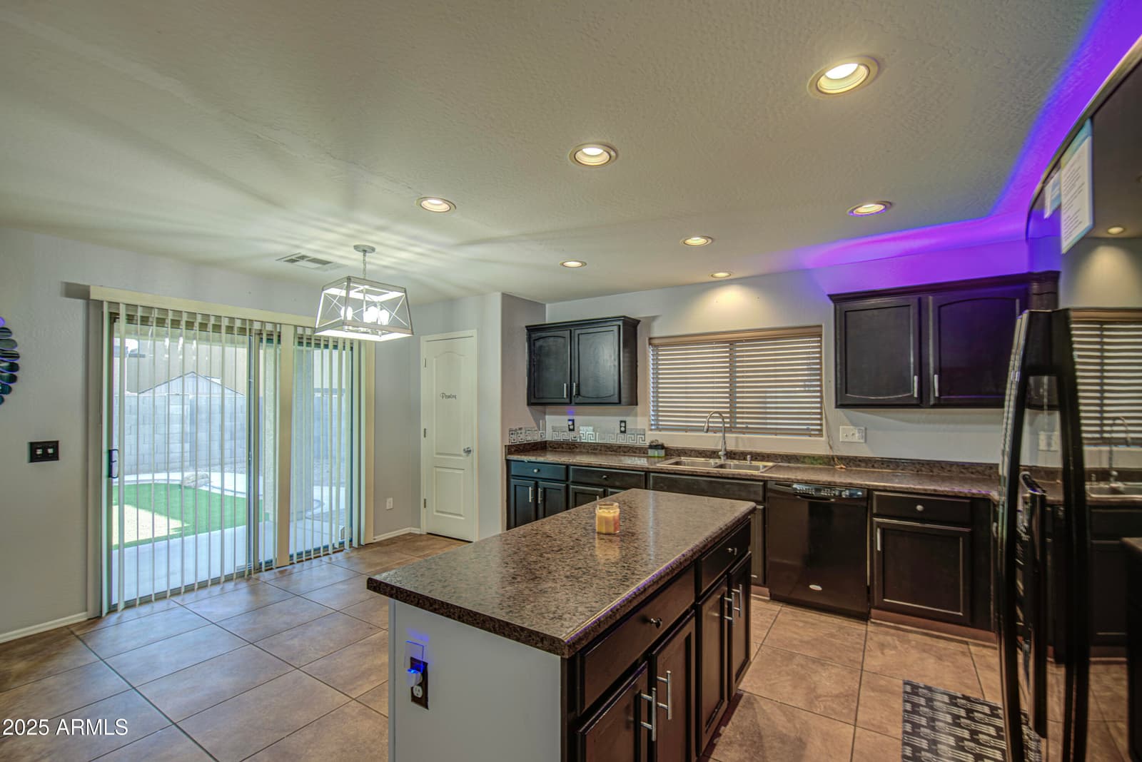 10817 W PIERSON Street, Phoenix, AZ 85037 — photo 9 of 21