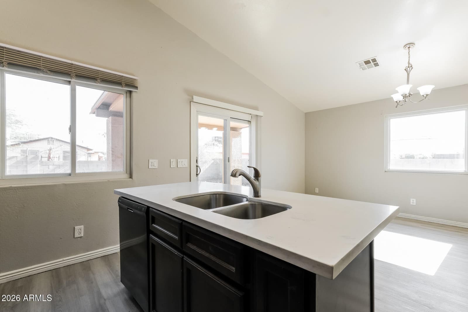 610 E DEE Street, Avondale, AZ 85323 — photo 11 of 21