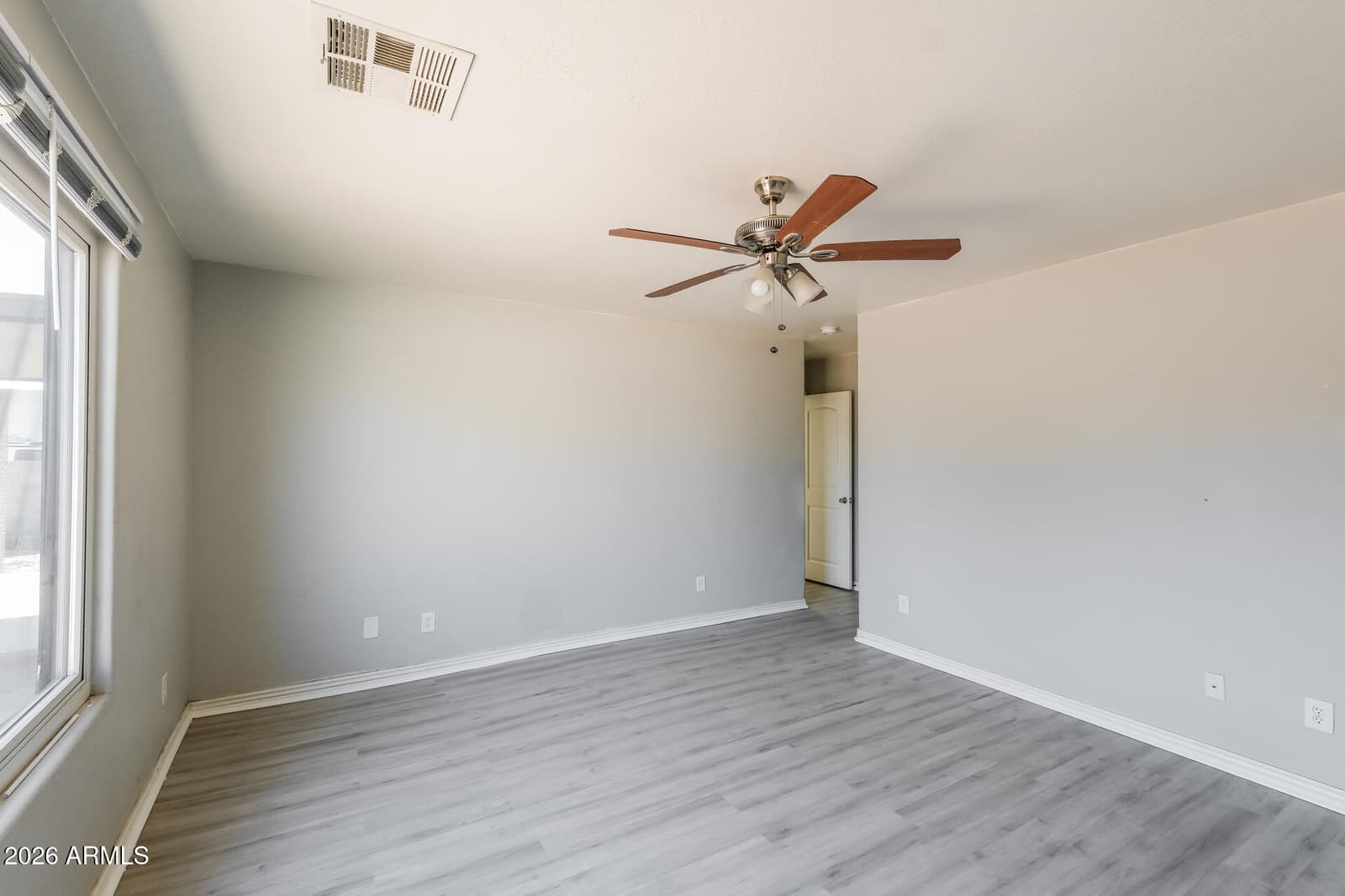 610 E DEE Street, Avondale, AZ 85323 — photo 13 of 21