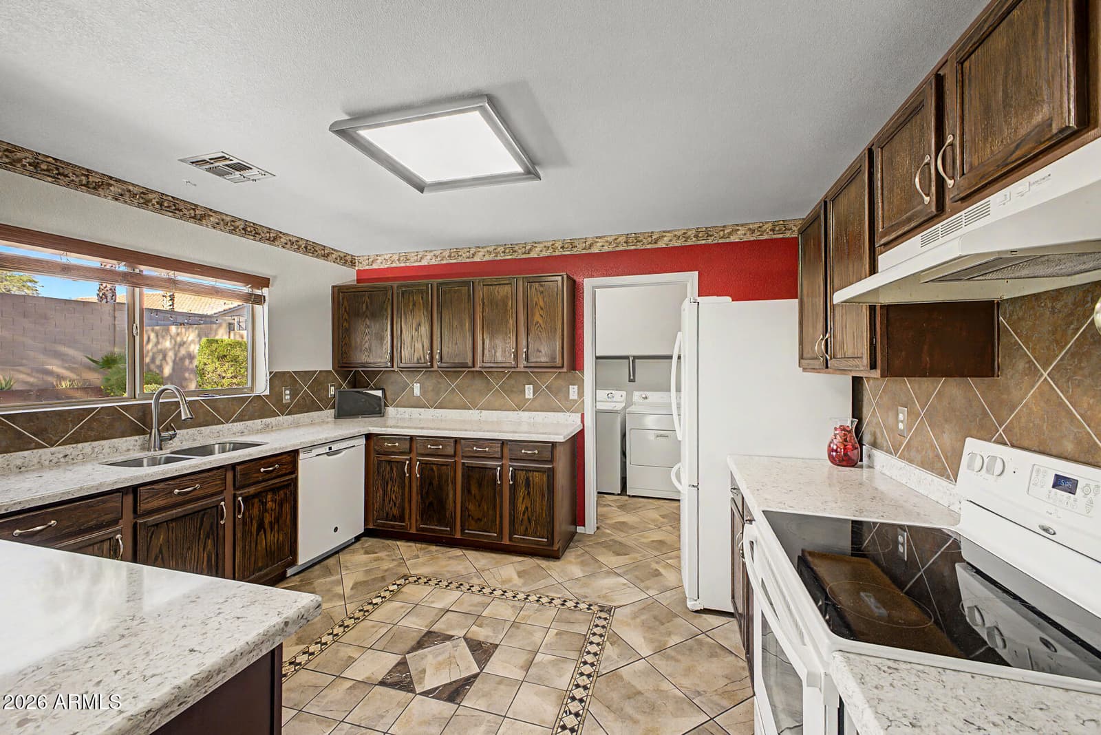 10562 W VIA DEL SOL, Peoria, AZ 85383 — photo 13 of 59