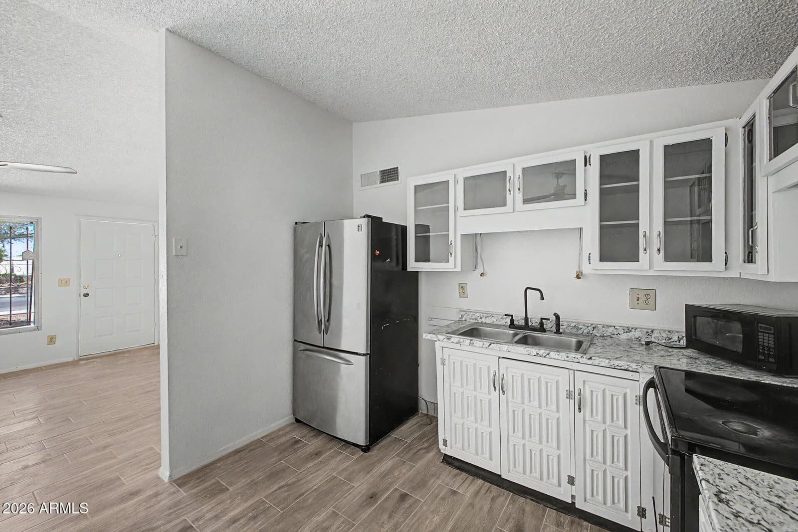 3646 N 67TH Avenue 106, Phoenix, AZ 85033 — photo 10 of 24