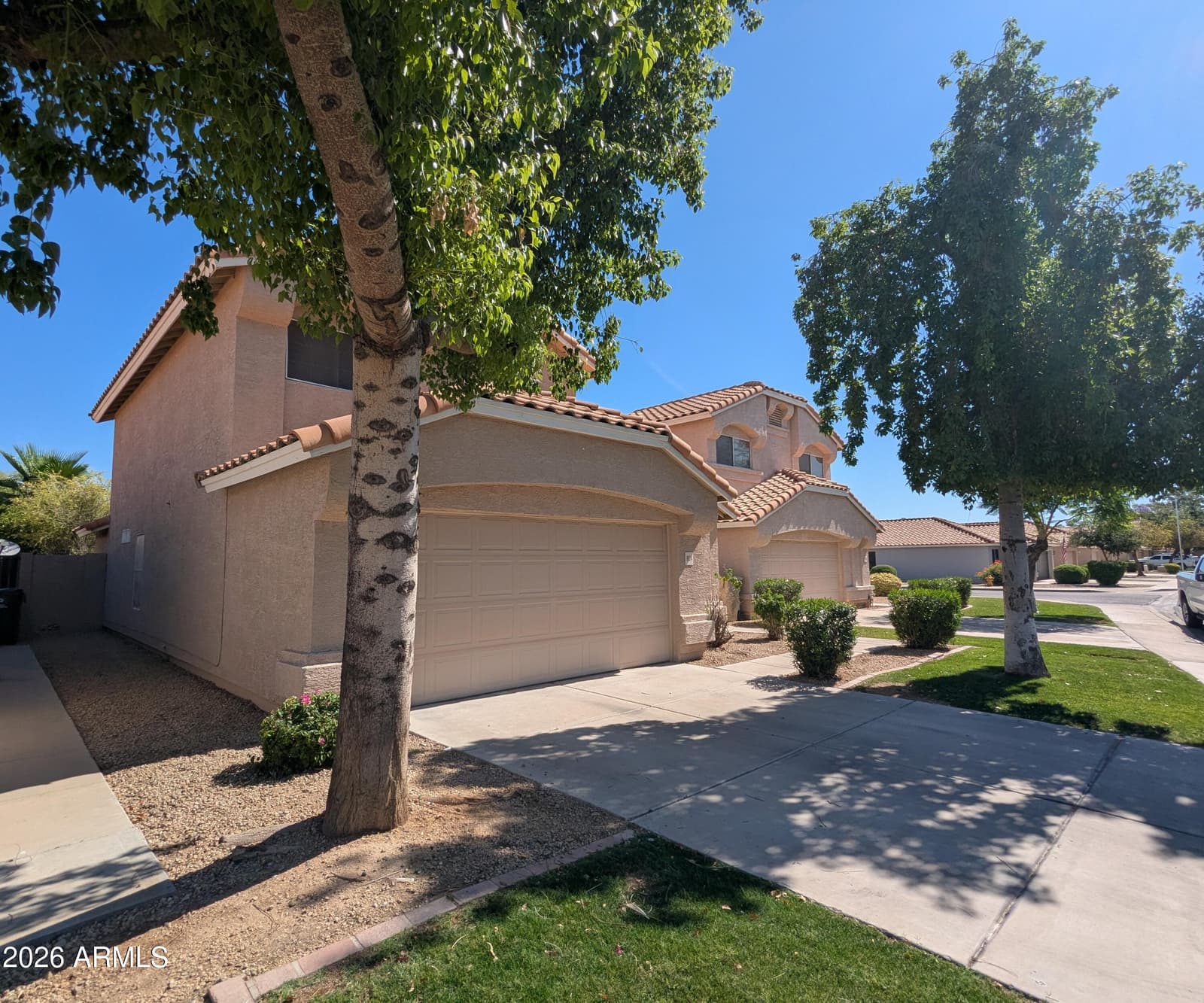 8034 W PARADISE Drive, Peoria, AZ 85345 — photo 2 of 30