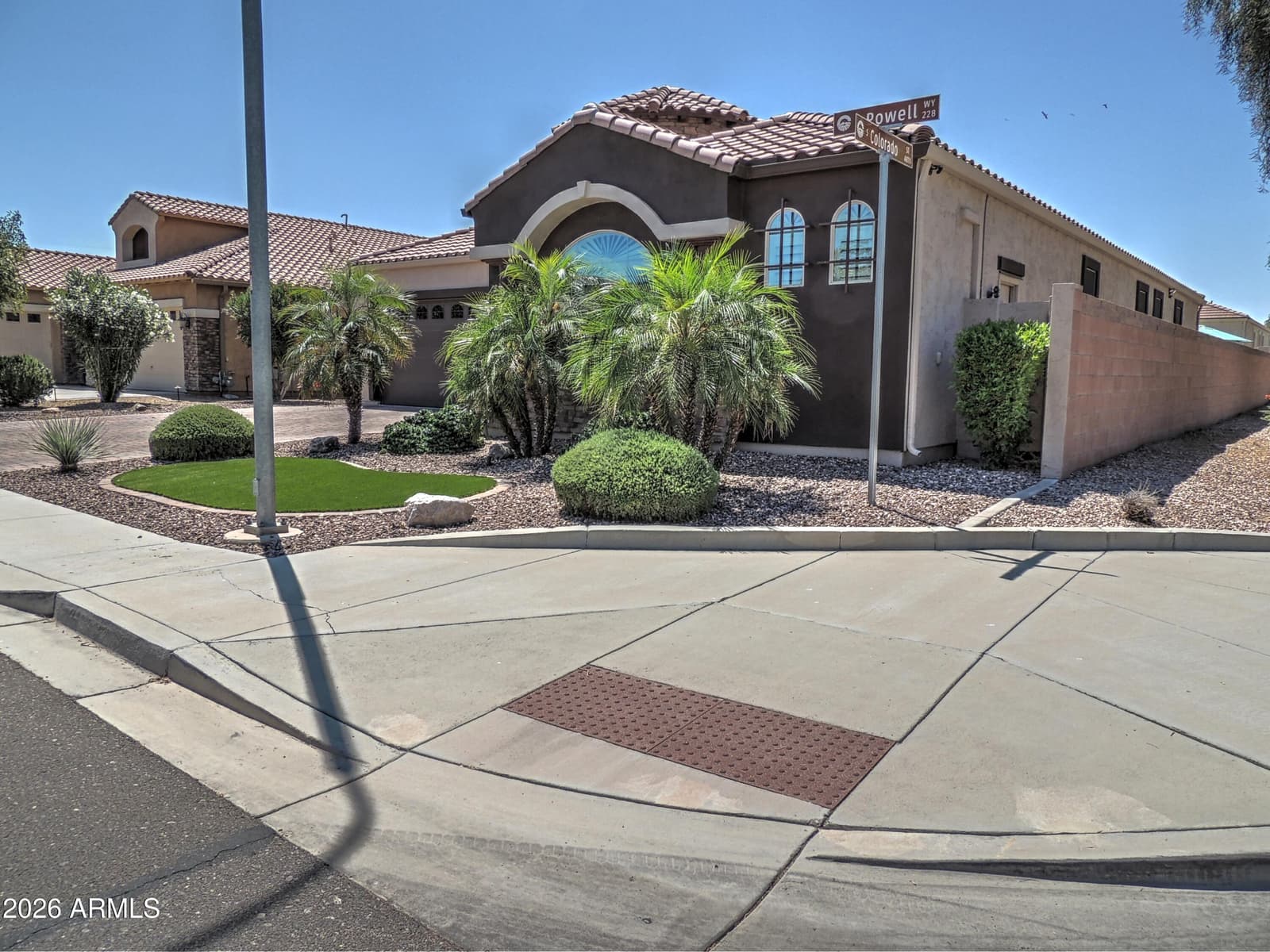 229 E Powell Way, Chandler, AZ 85249 — photo 4 of 31