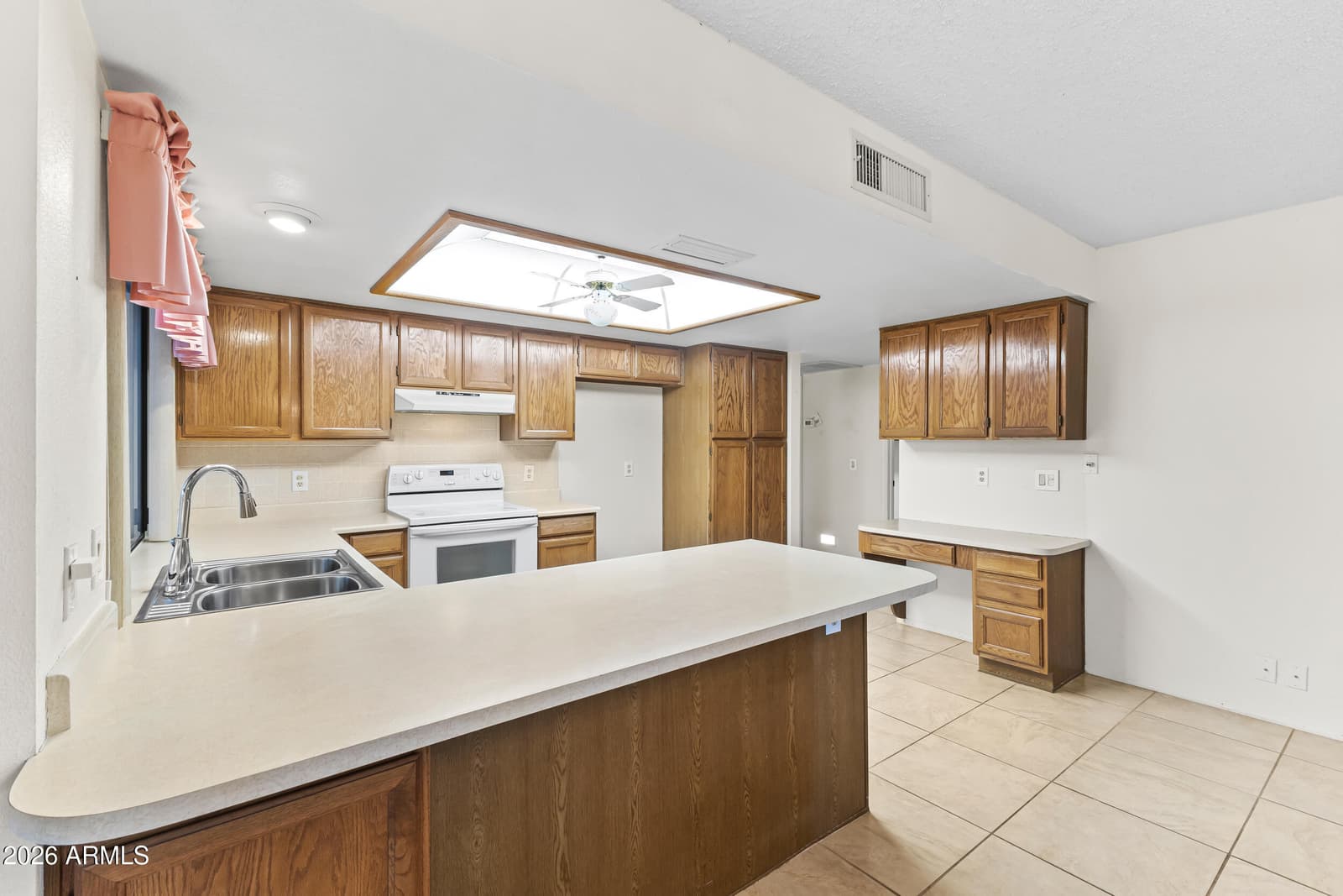 9821 W ORAIBI Drive, Peoria, AZ 85382 — photo 11 of 39