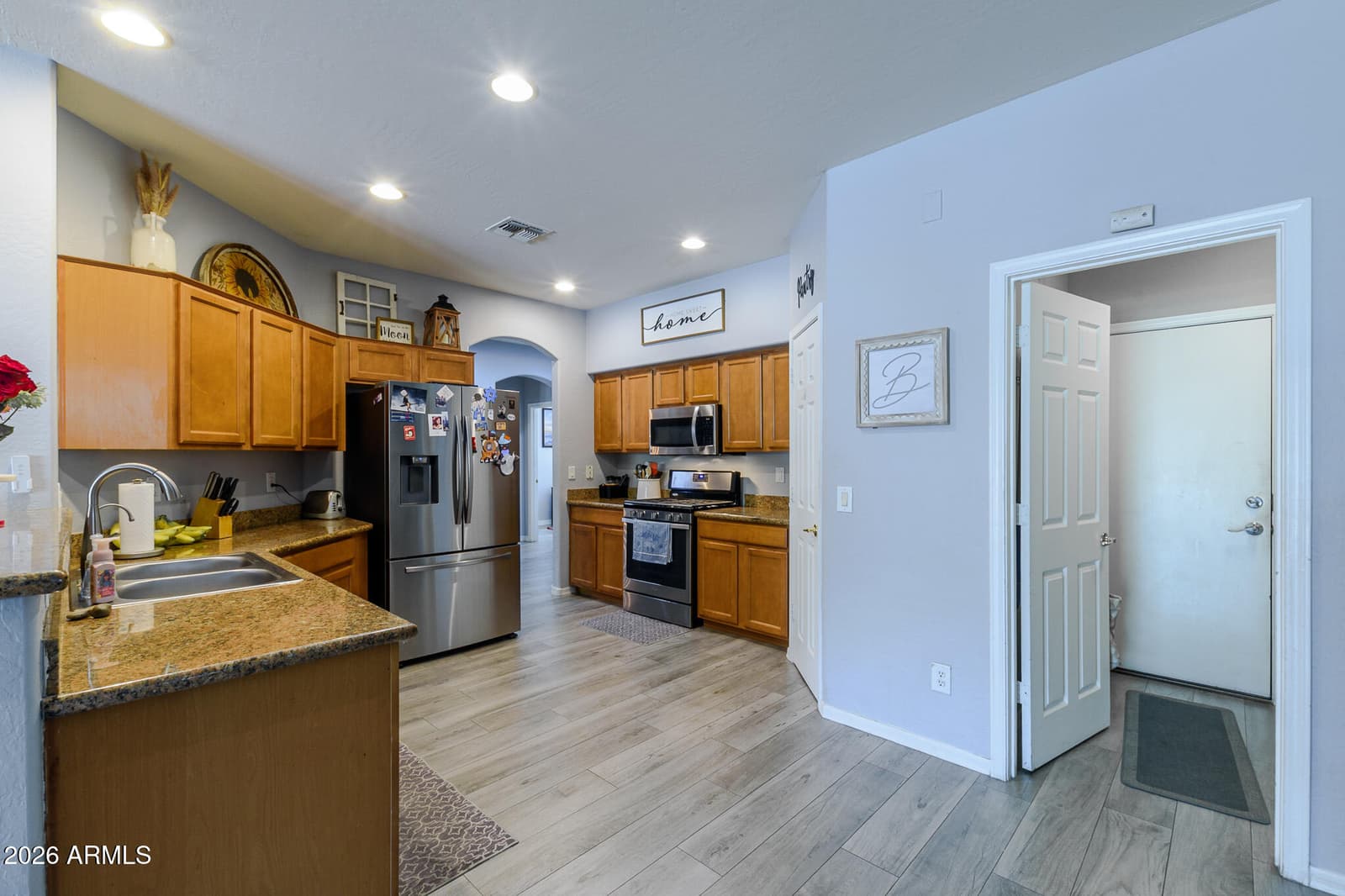 4521 W MOSS SPRINGS Road, Anthem, AZ 85086 — photo 15 of 35