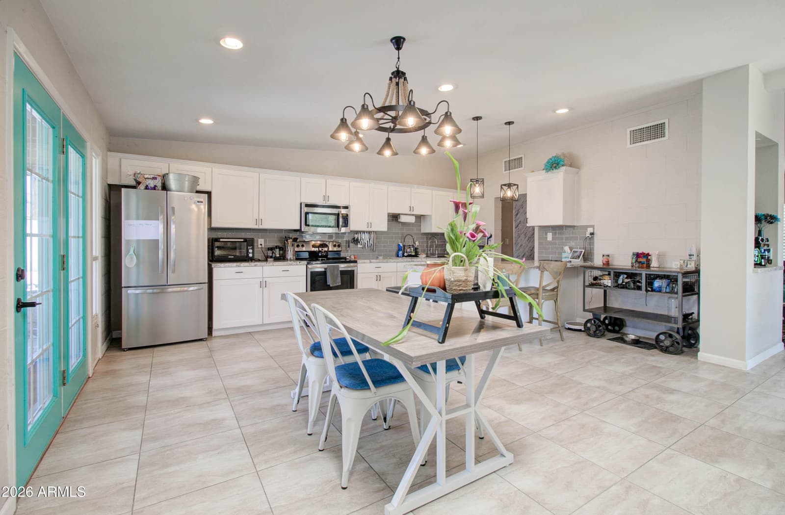 373 N Apache Drive, Chandler, AZ 85224 — photo 12 of 52