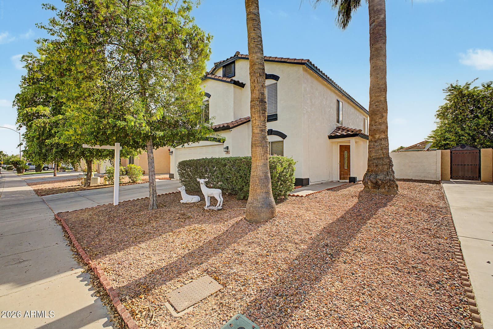 6814 N 77TH Avenue, Glendale, AZ 85303 — photo 6 of 45