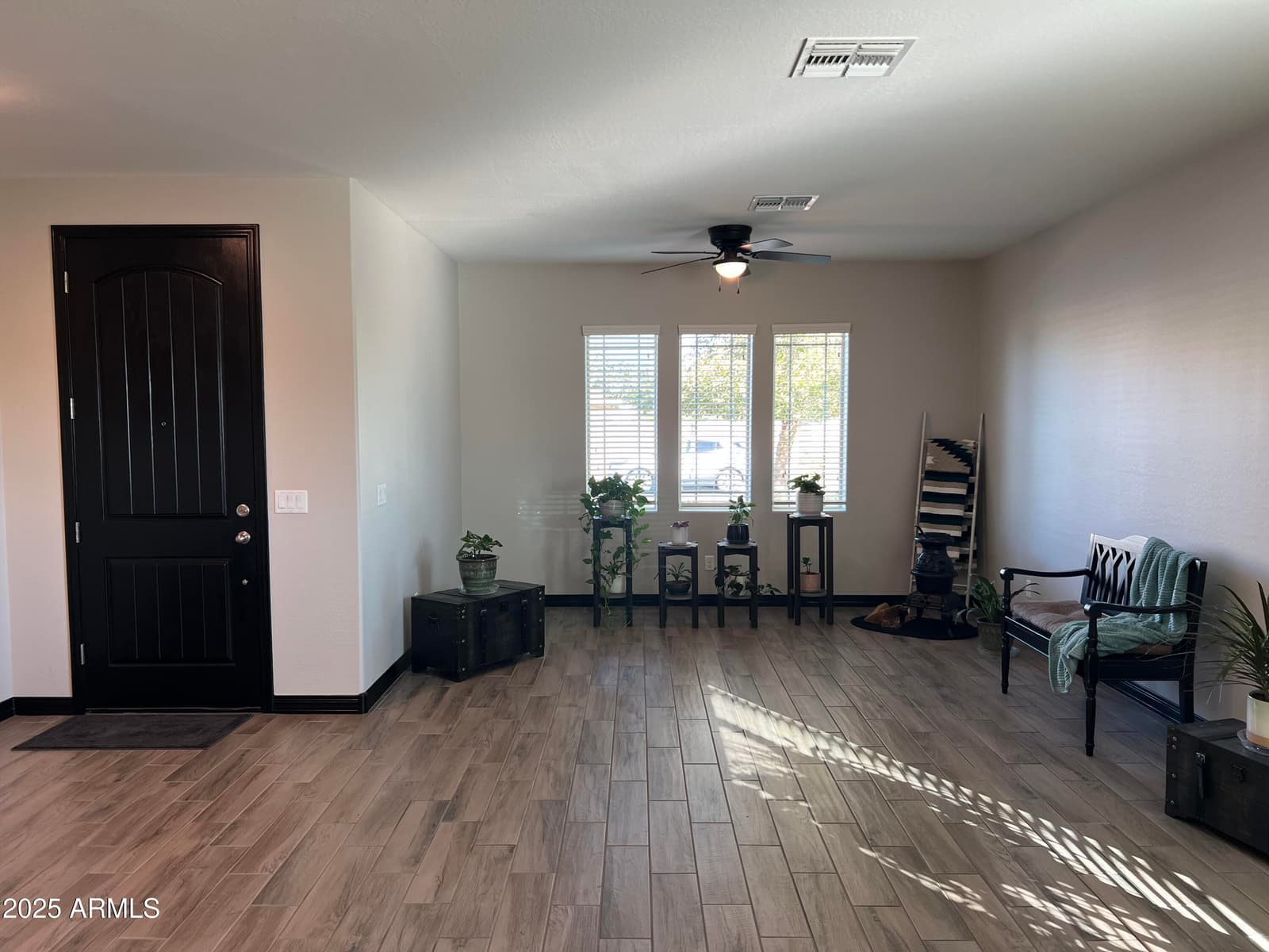 10605 W Catalina Drive, Avondale, AZ 85392 — photo 4 of 59