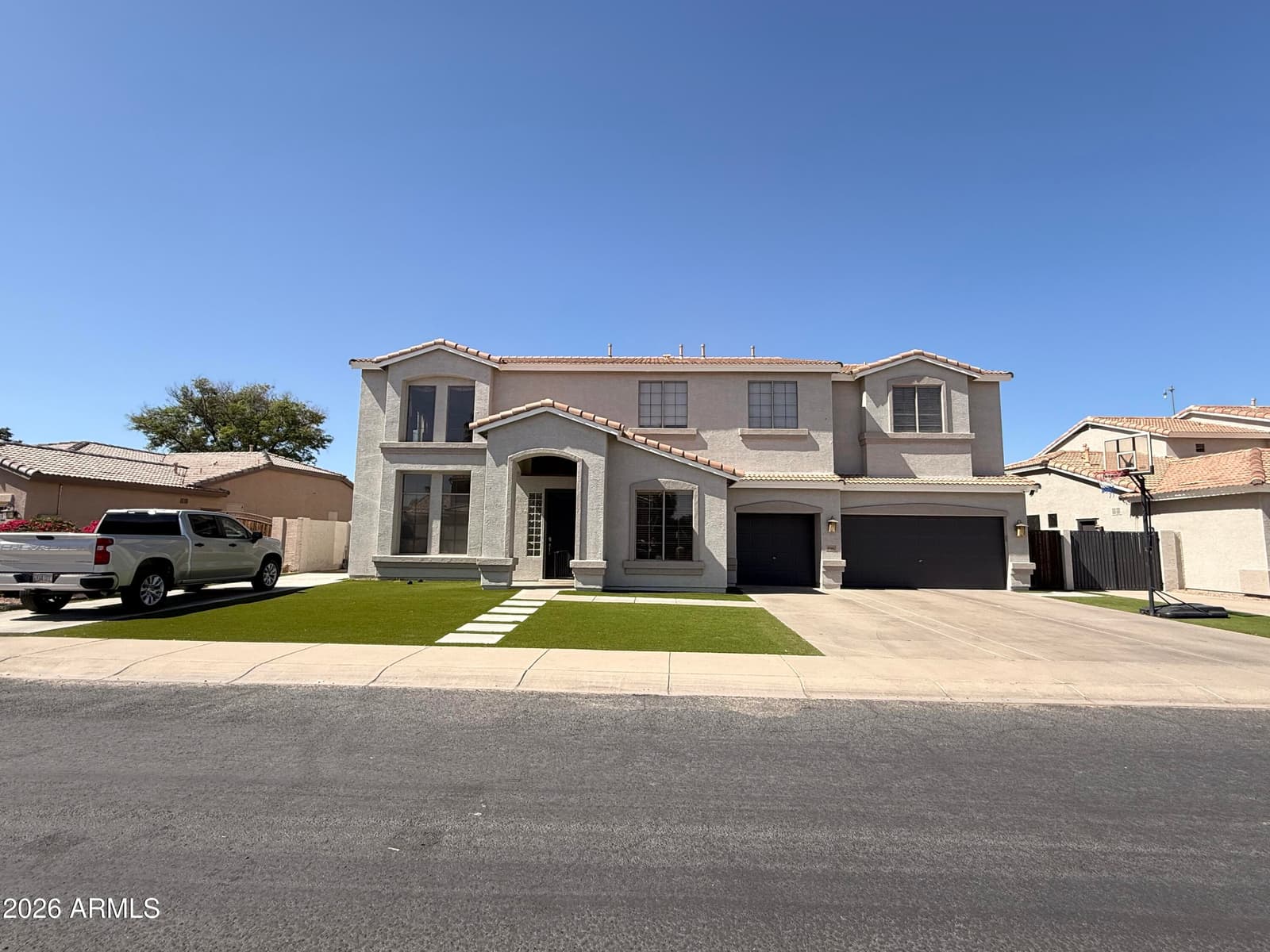2042 W HAWKEN Way, Chandler, AZ 85286 — photo 1 of 1