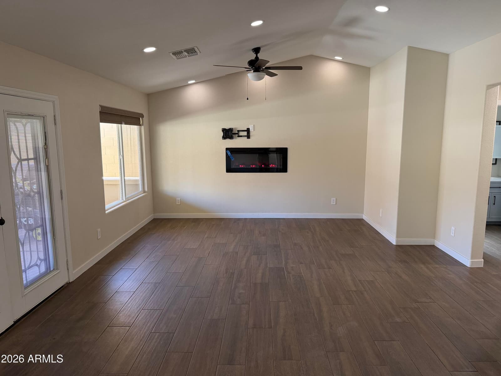 11303 W LAWRENCE Lane, Peoria, AZ 85345 — photo 3 of 20