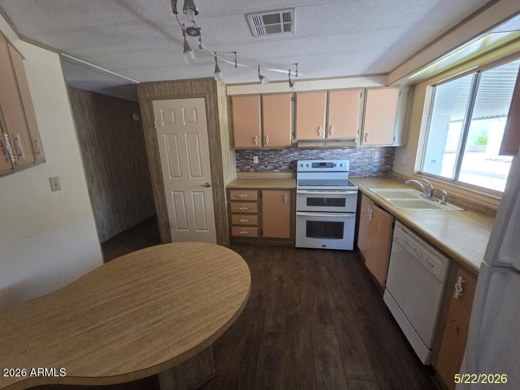 3714 N MONTANA Avenue, Florence, AZ 85132 — photo 15 of 16