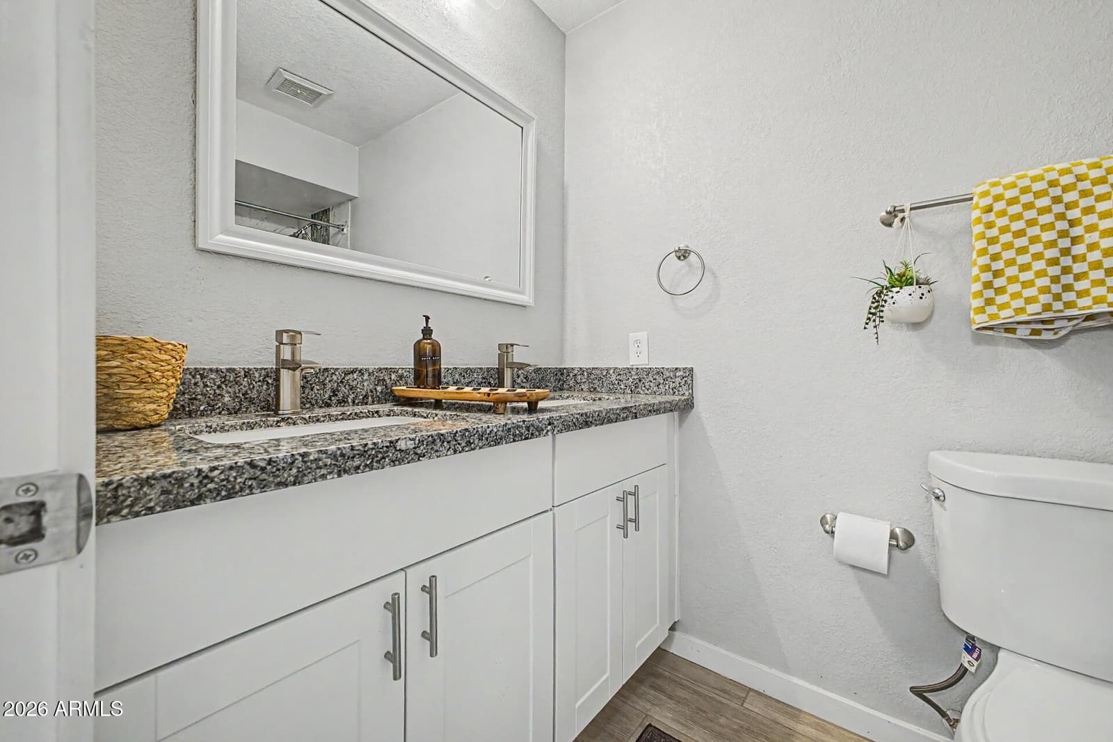 5211 S 43RD Place, Phoenix, AZ 85040 — photo 22 of 25