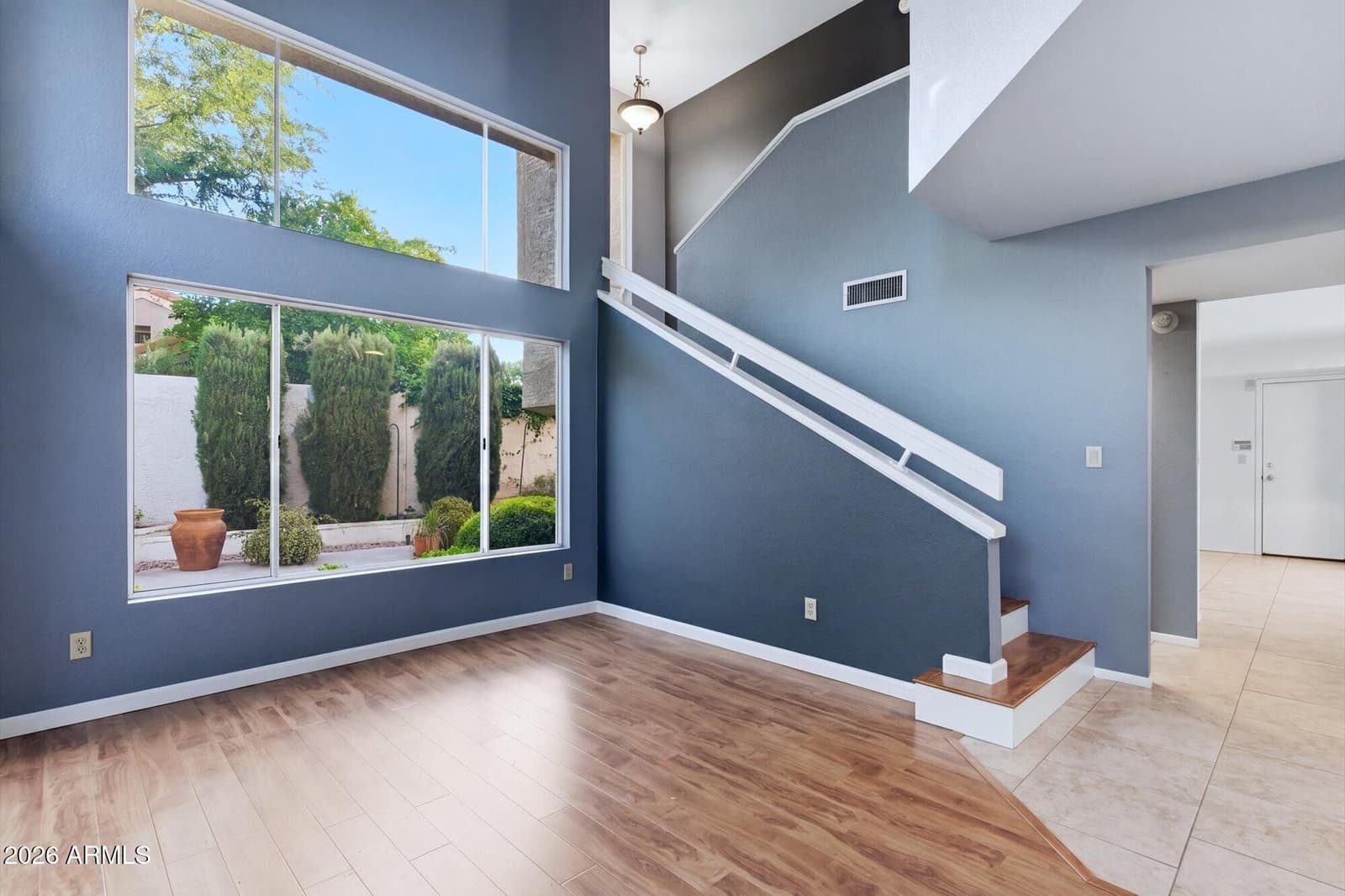 4021 E LAUREL Lane NE, Phoenix, AZ 85028 — photo 11 of 42